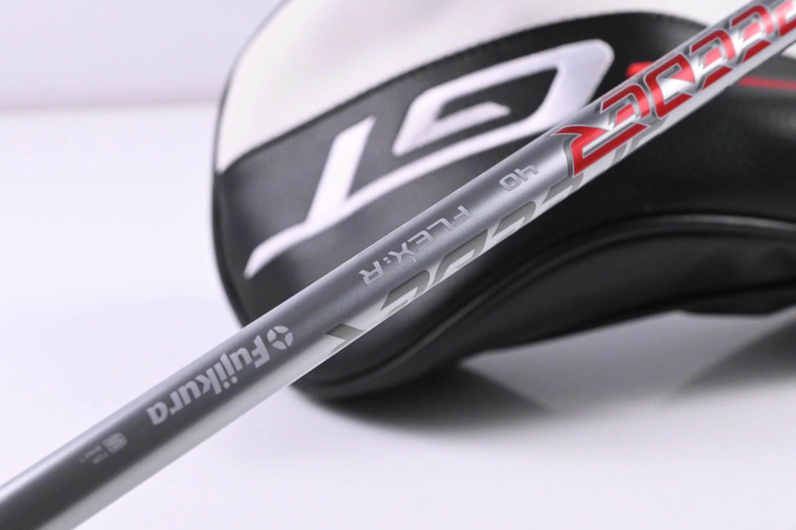 Left Hand Titleist GT2 Driver / 10 Degree /Regular Flex Fujikura Airspeeder 40 Shaft - Image 6