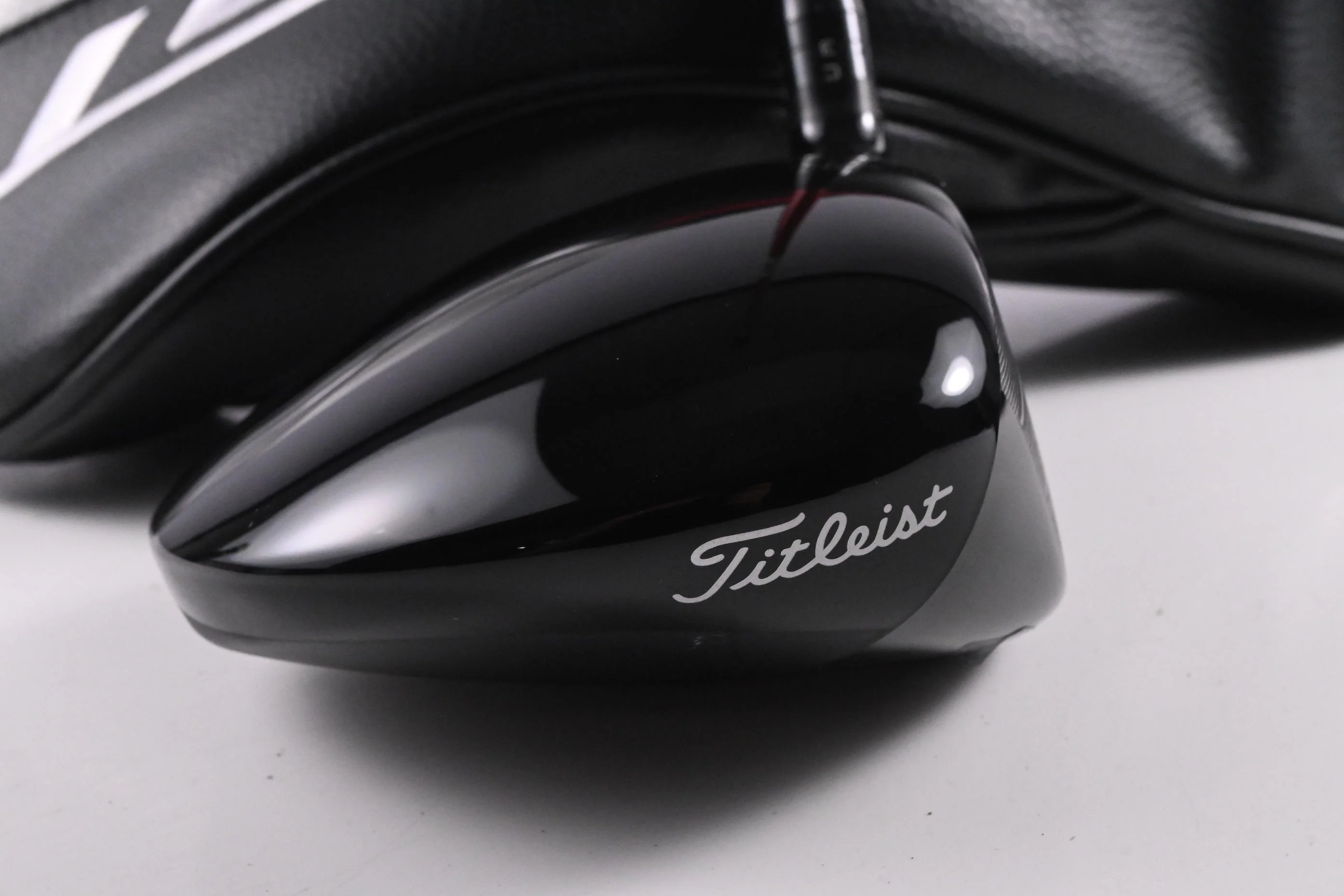 Titleist GT2 Driver / 9 Degree / Regular Flex Denali Red 50 Shaft - Image 3