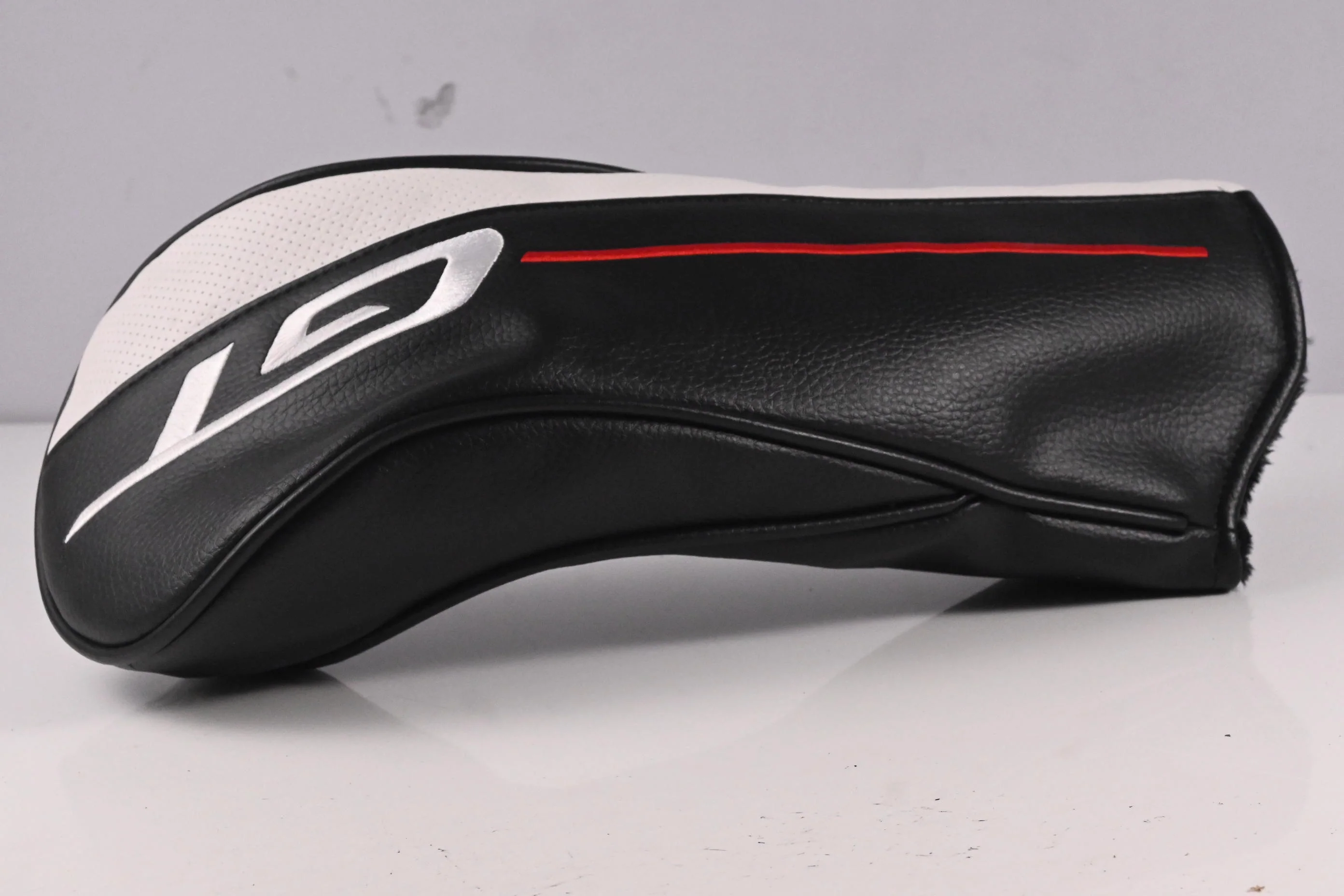 Titleist GT2 Driver / 10 Degree / Regular Flex Denali Red 50 Shaft - Image 9