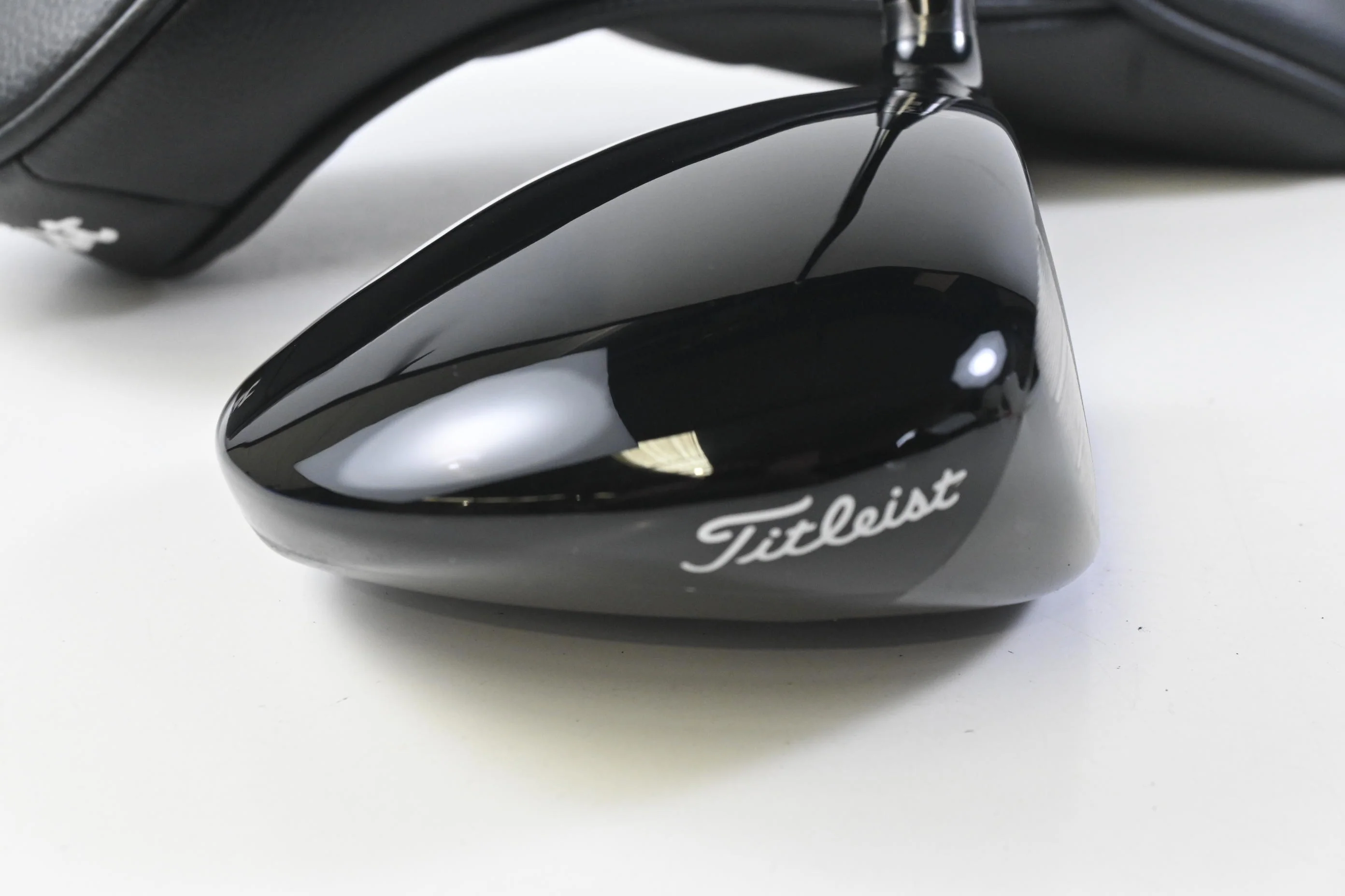Titleist GT2 Driver / 9 Degree / Stiff Flex Hzrdus Gen 4 Black 60 Shaft - Image 3