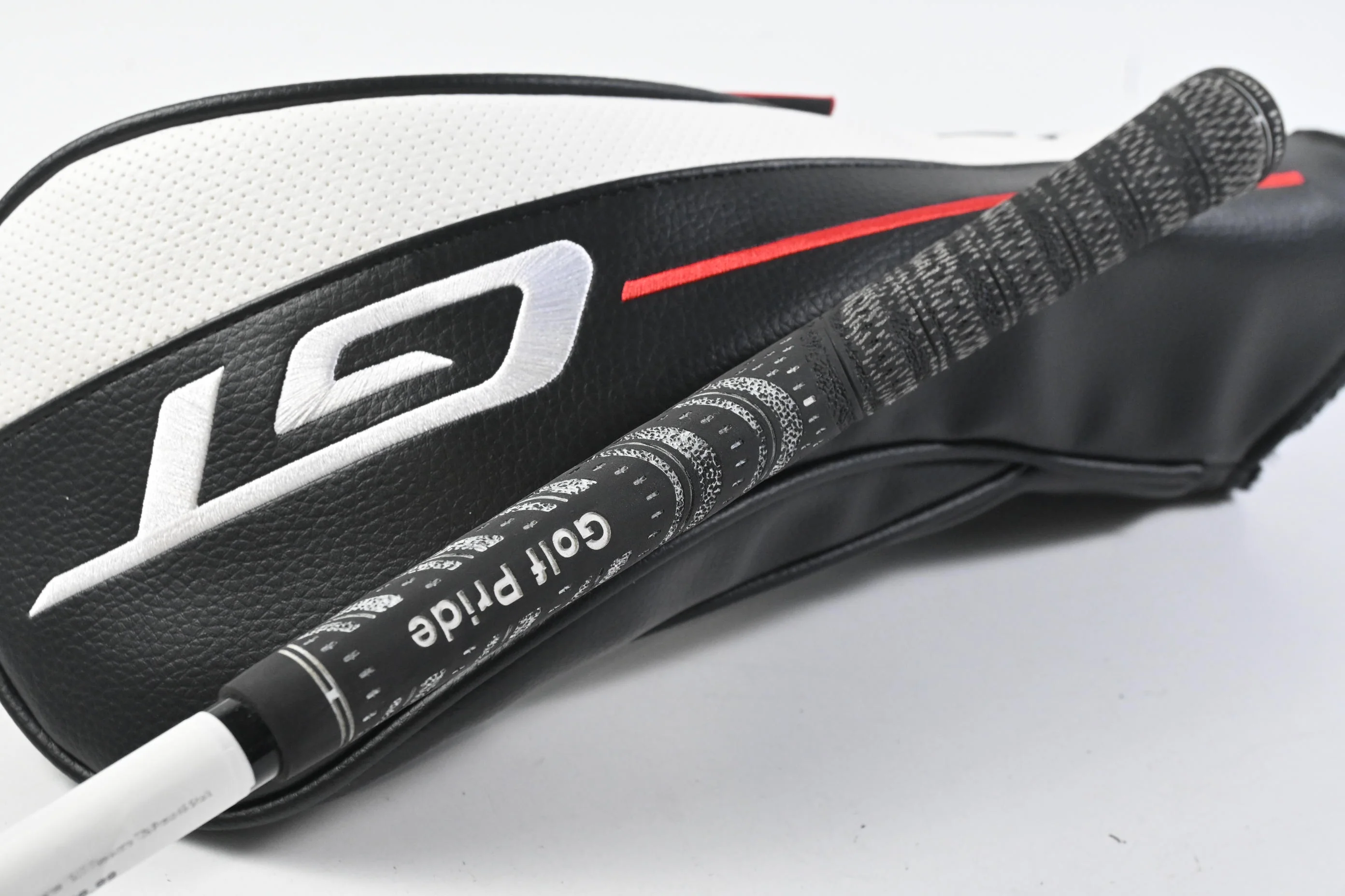 Titleist GT2 Driver / 10 Degree / Stiff Flex Accra TZ6 Proto 65 Shaft - Image 9