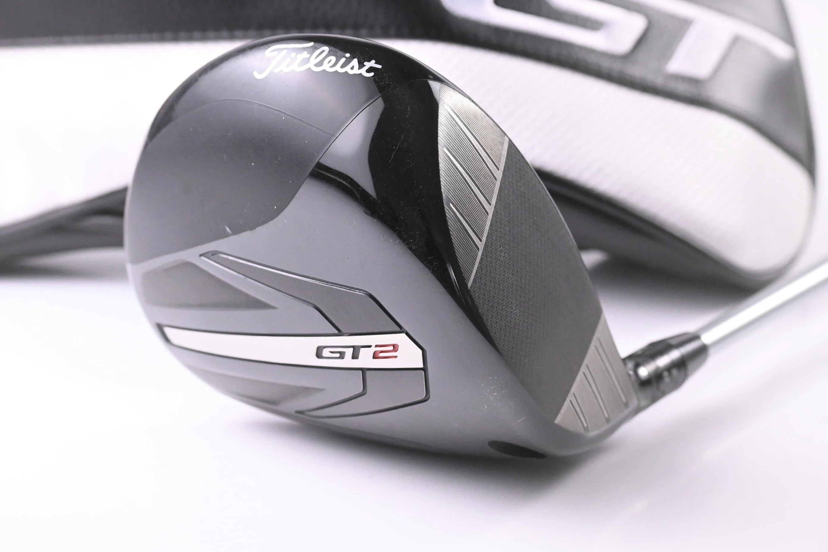 Titleist GT2 Driver / 9 Degree / Regular Flex Fujikura Air Speeder 40 Shaft