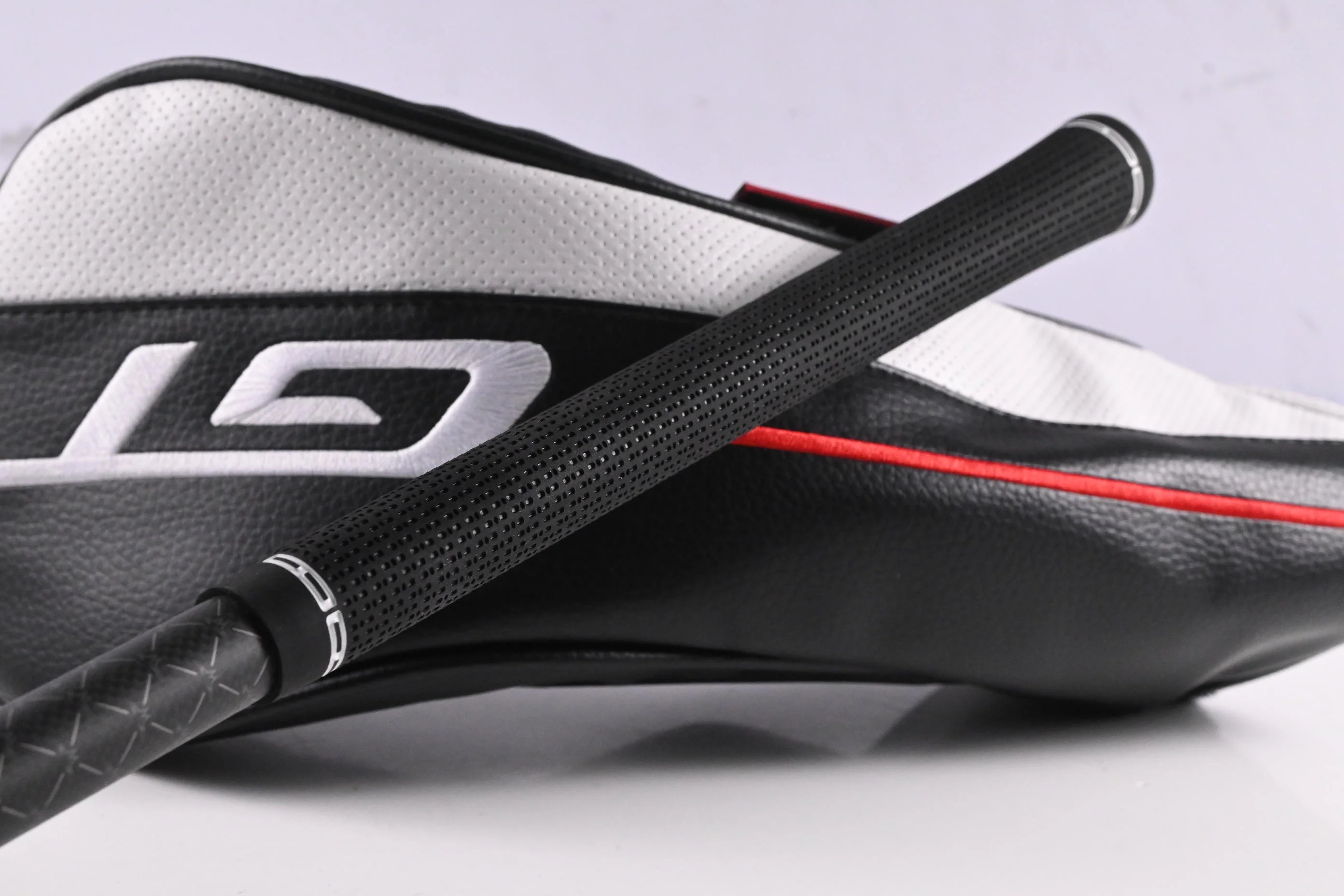 Titleist GT2 Driver / 9 Degree / Stiff Flex Mitsubishi Tensei 1K Blue 55 Shaft - Image 8