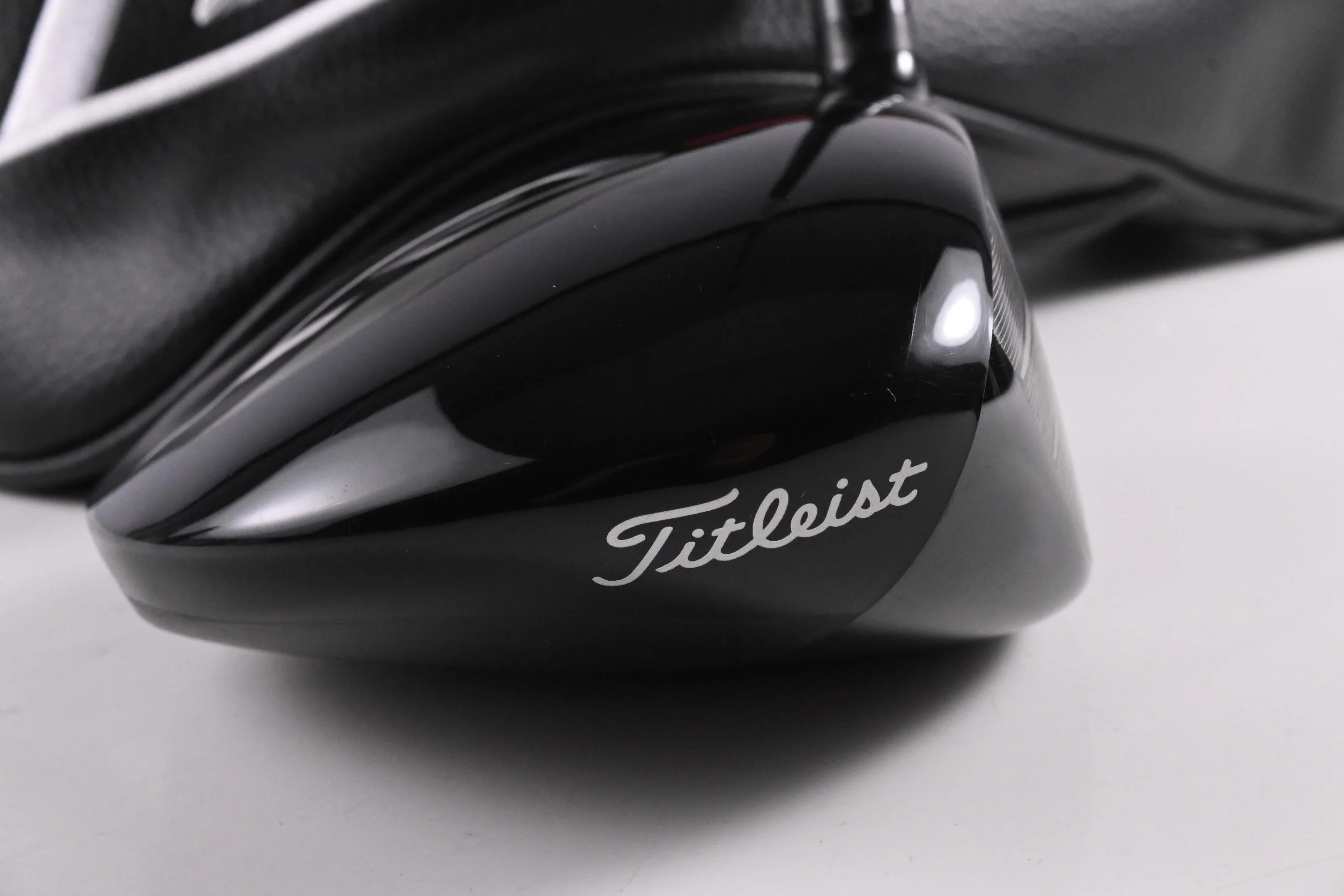 Titleist GT2 Driver / 9 Degree / Stiff Flex HZRDUS Black Gen 5 60 Shaft - Image 3