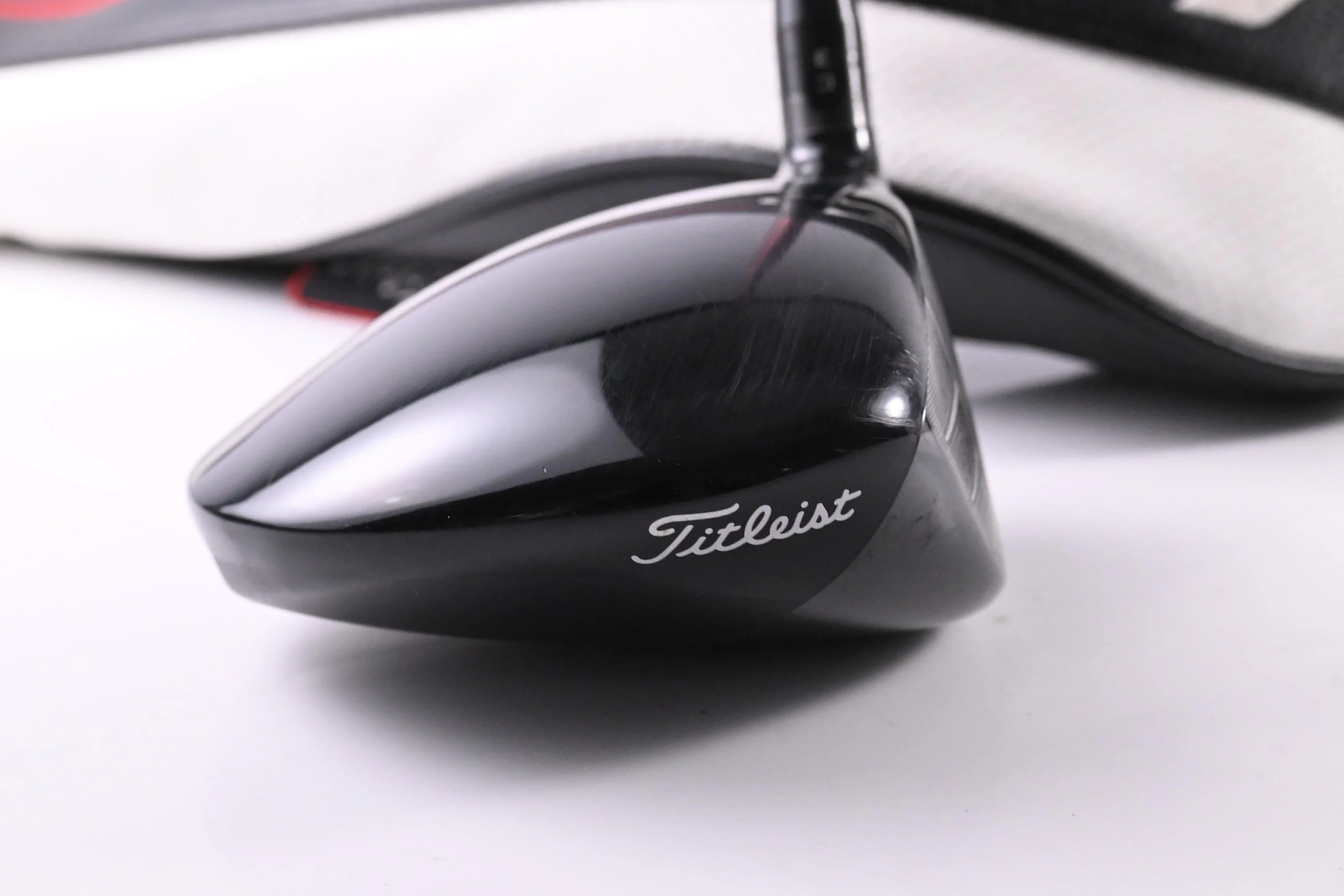 Titleist GT2 Driver / 10 Degree / Regular Flex Denali Red 50 Shaft - Image 3