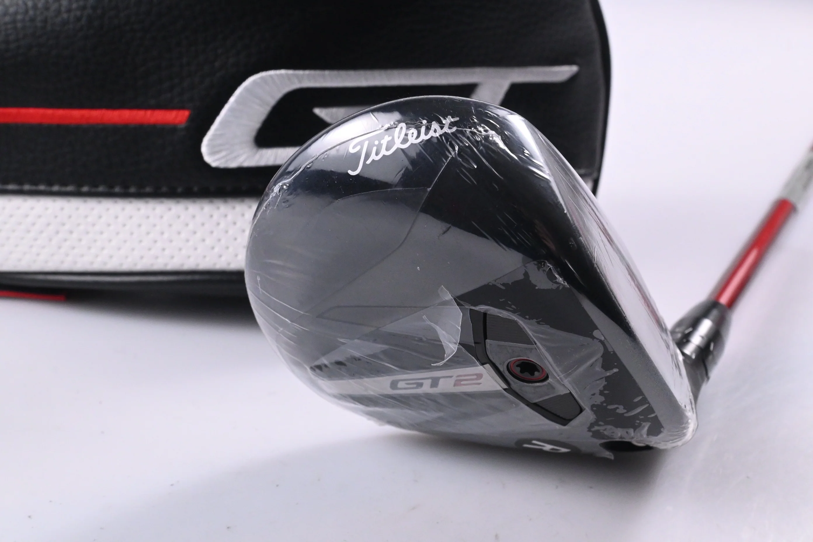 Titleist GT2 #5 Wood / 18 Degree / Regular Flex Denali Red 60 Shaft