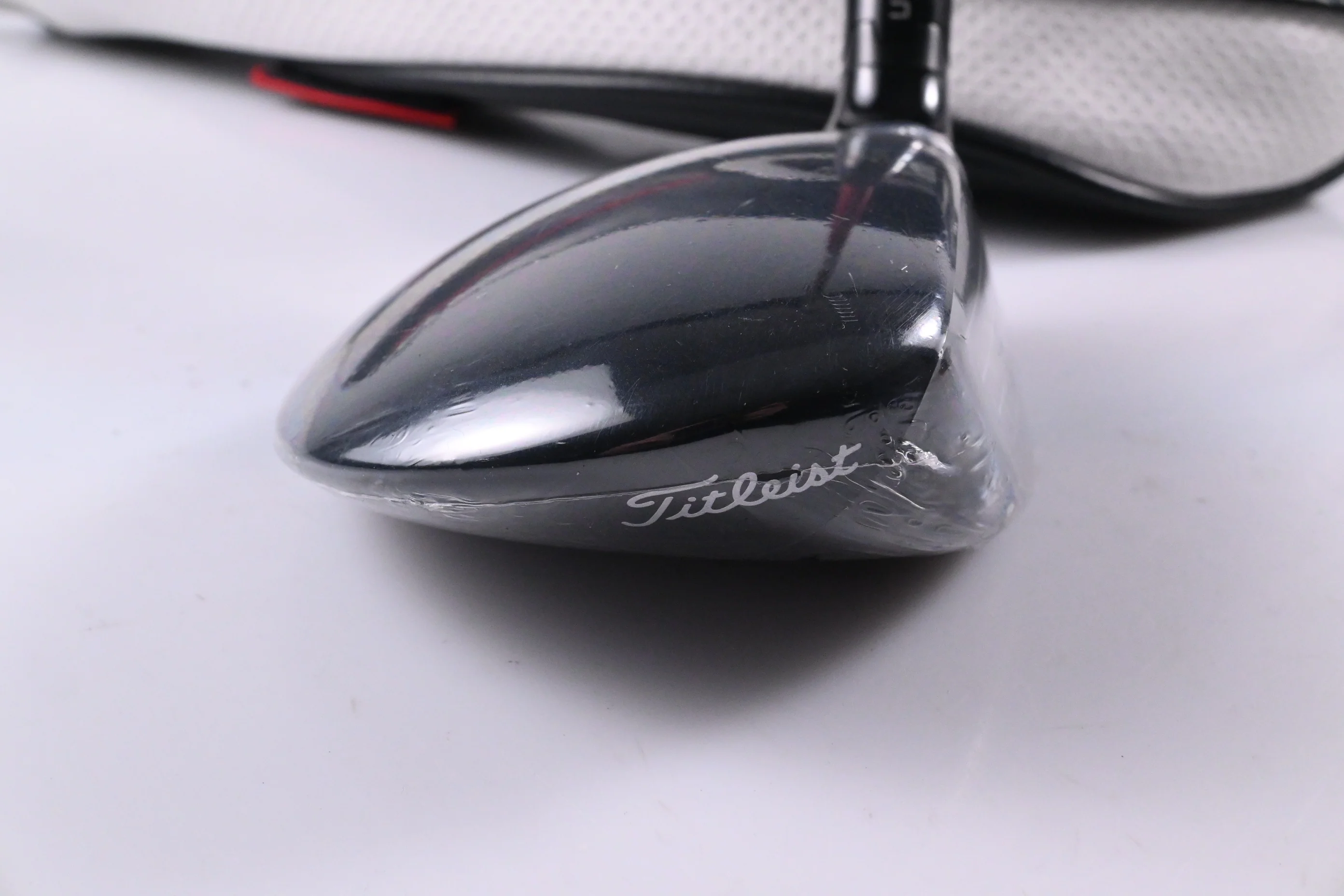 Titleist GT2 #5 Wood / 18 Degree / Regular Flex Denali Red 60 Shaft - Image 3