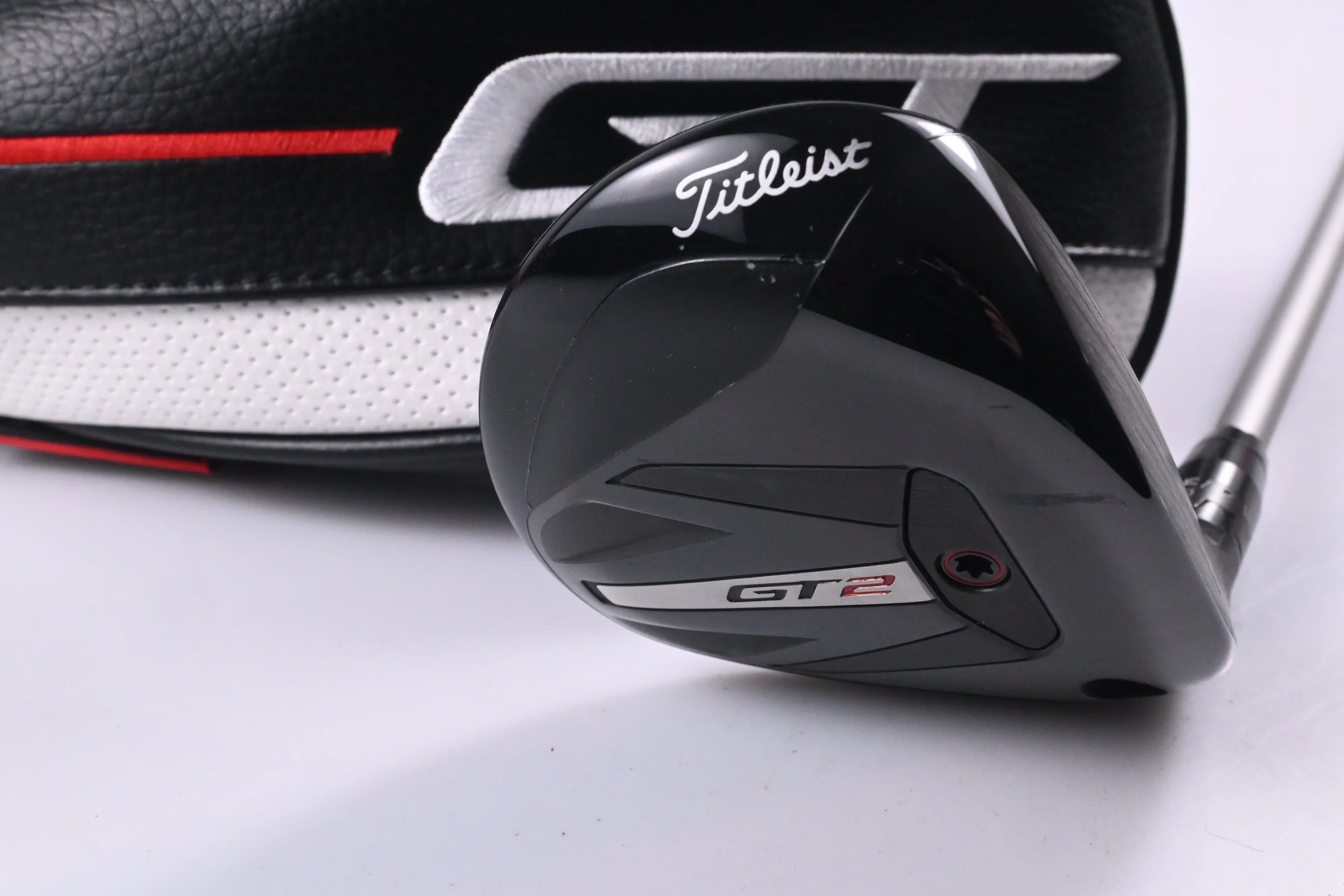 Titleist GT2 #5 Wood / 18 Degree / Regular Flex Diamana M+ Red 60 Shaft