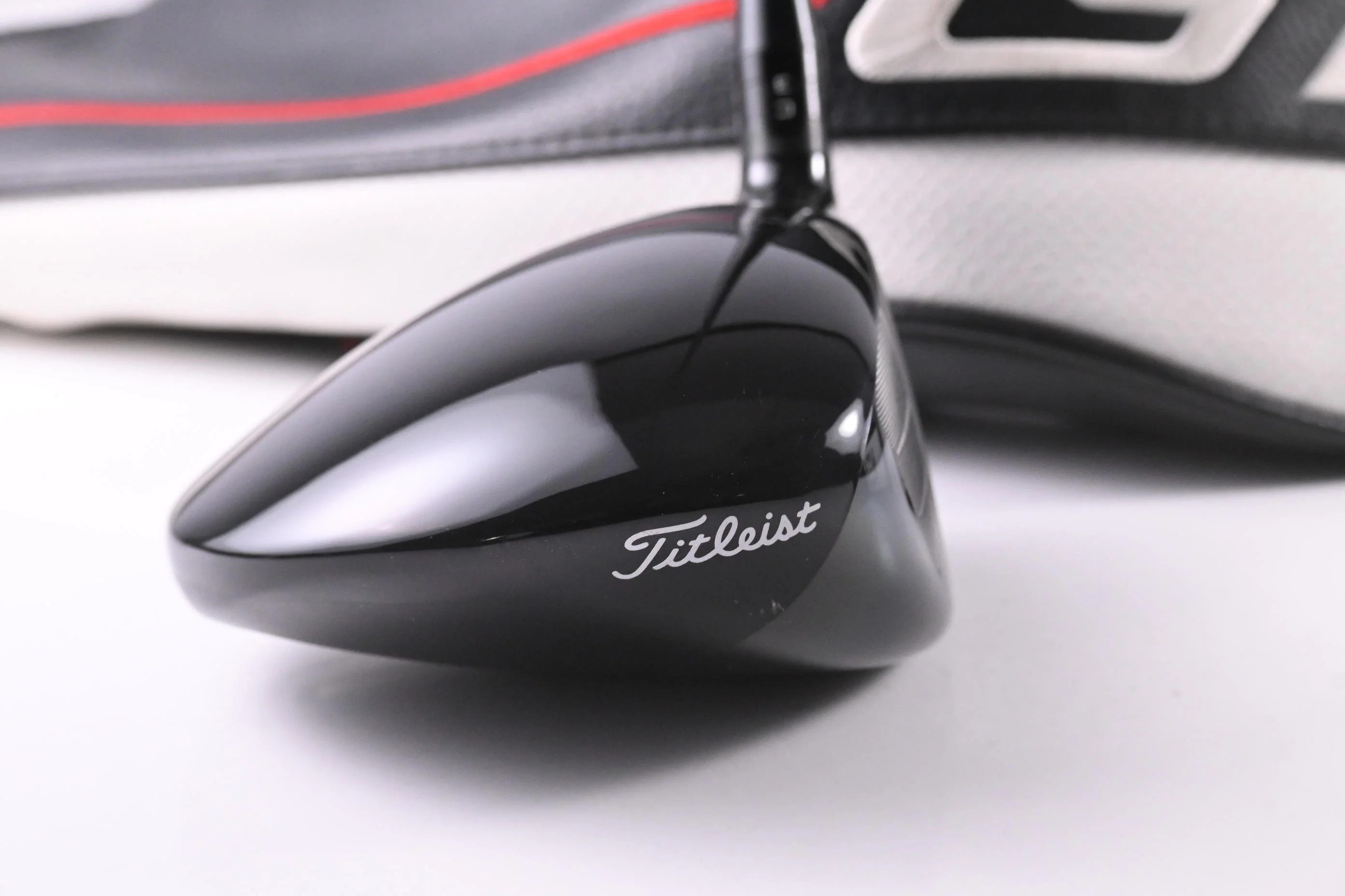Titleist GT3 Driver / 9 Degree / Stiff Flex Graphite Design Tour AD IZ-5 Shaft - Image 3