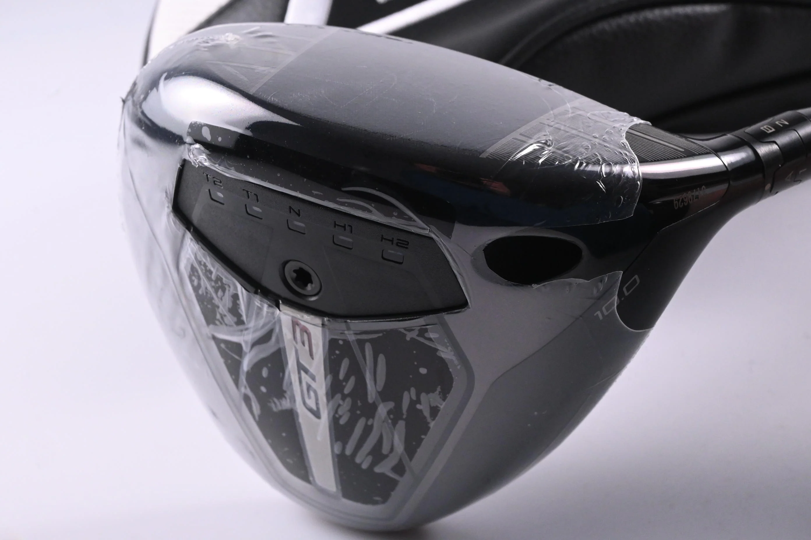Titleist GT3 Driver / 10 Degree / Regular Flex Fujikura Air Speeder 40 Shaft - Image 2