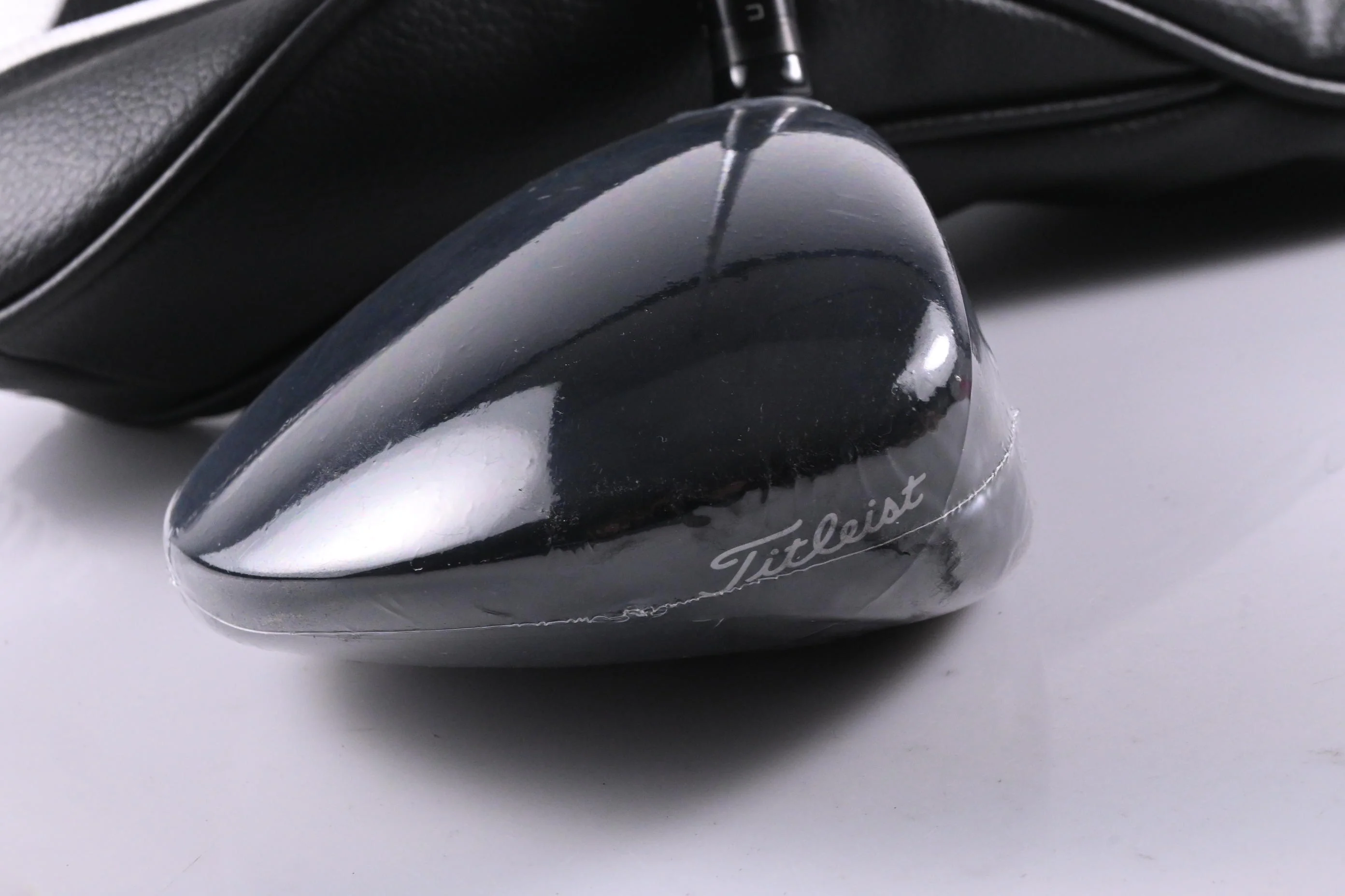 Titleist GT3 Driver / 10 Degree / Regular Flex Fujikura Air Speeder 40 Shaft - Image 3