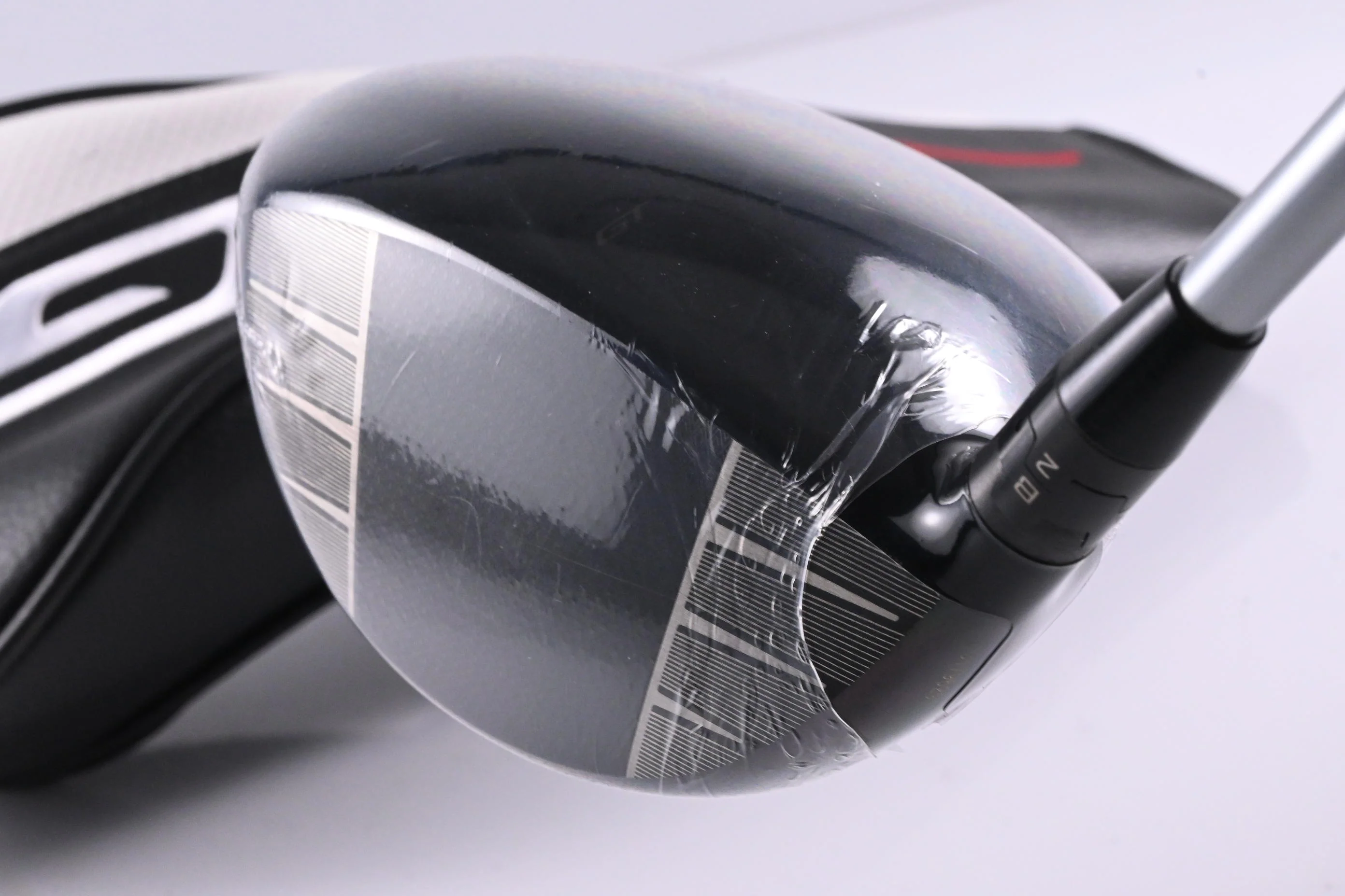 Titleist GT3 Driver / 10 Degree / Regular Flex Fujikura Air Speeder 40 Shaft - Image 4