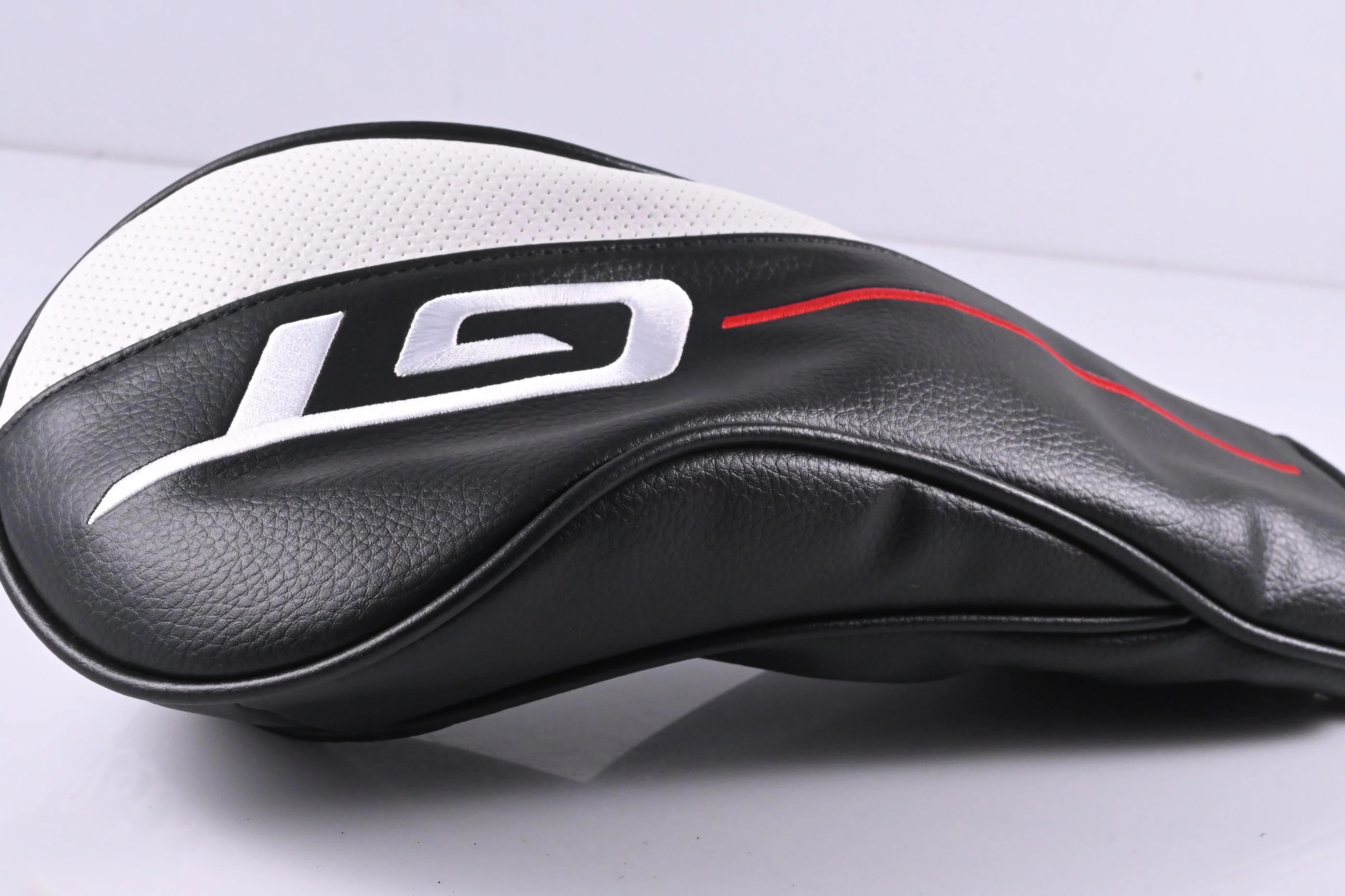 Titleist GT3 Driver / 10 Degree / Regular Flex Fujikura Air Speeder 40 Shaft - Image 9