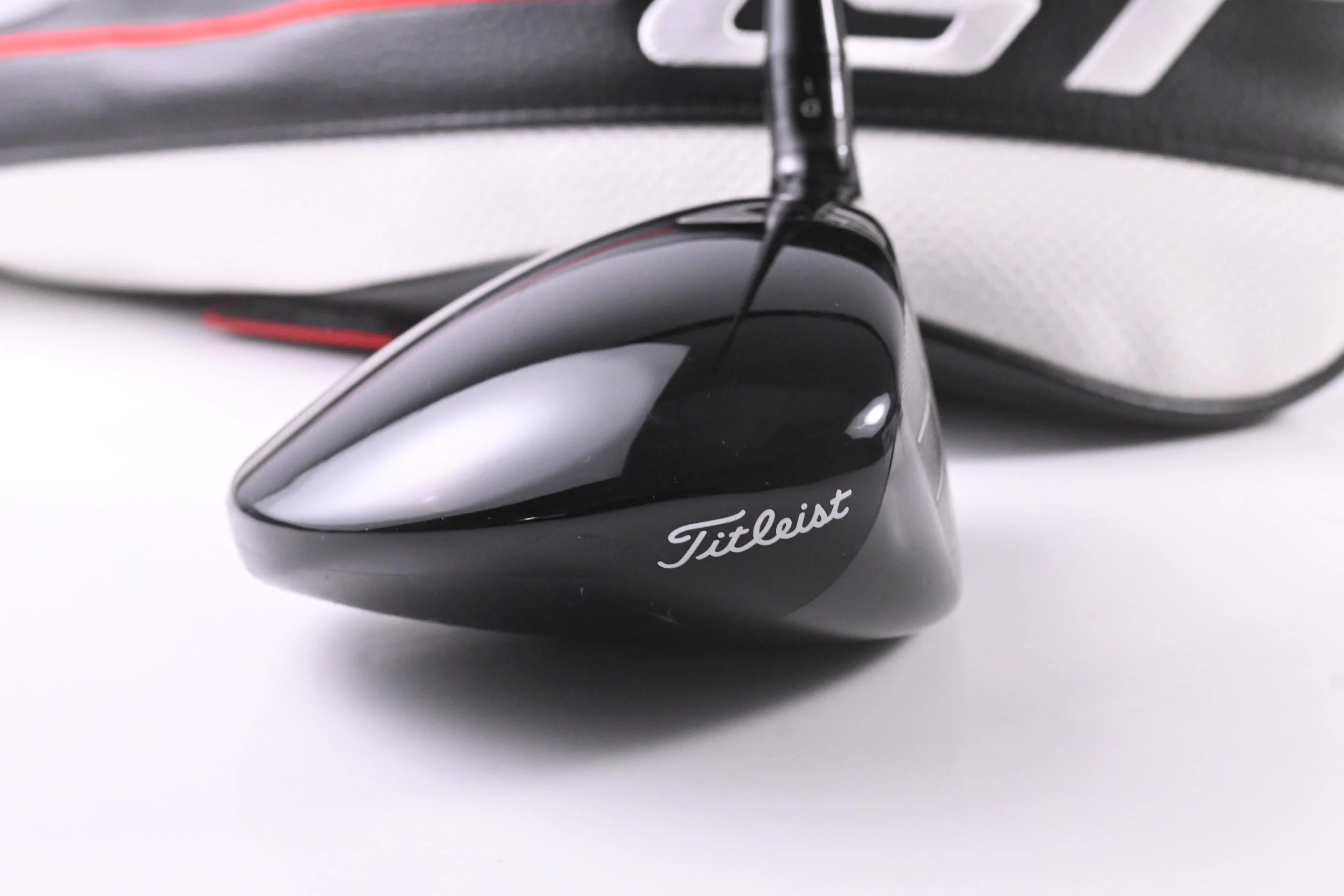 Titleist GT3 Driver / 8 Degree / Stiff Flex Hzrdus Black 60 Shaft - Image 3