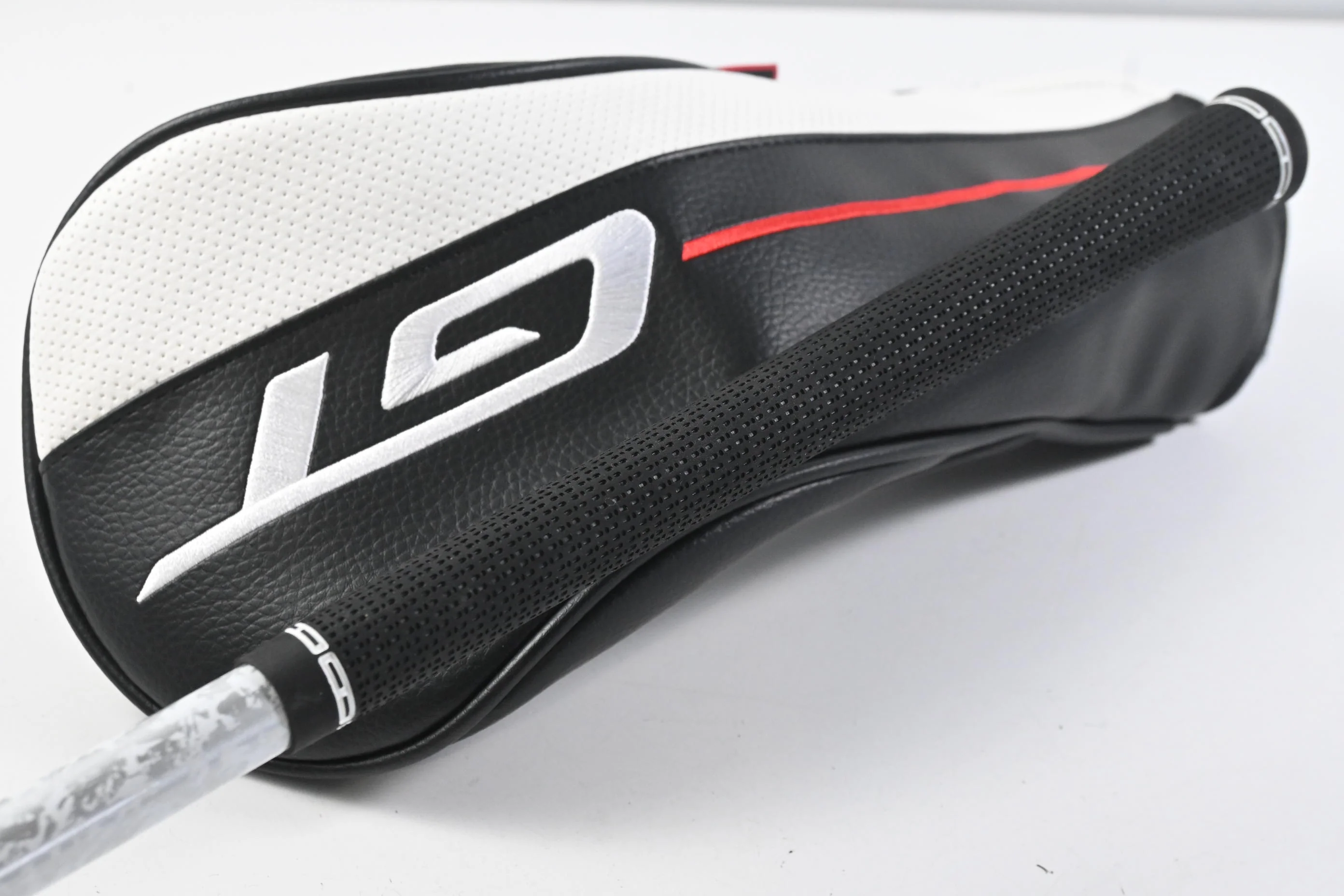 Titleist GT3 Driver / 10 Degree / Senior Flex Denali Red 50 Shaft - Image 8