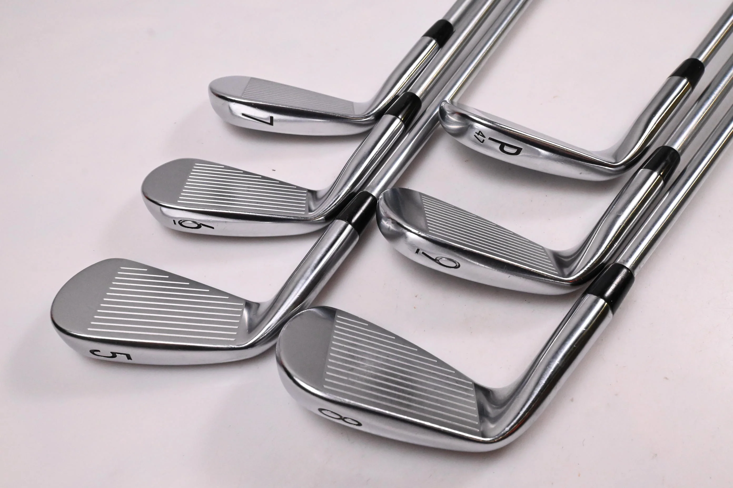 Titleist MB 620 Irons / 5-PW / Stiff Flex Project X IO 120 Shafts - Image 4