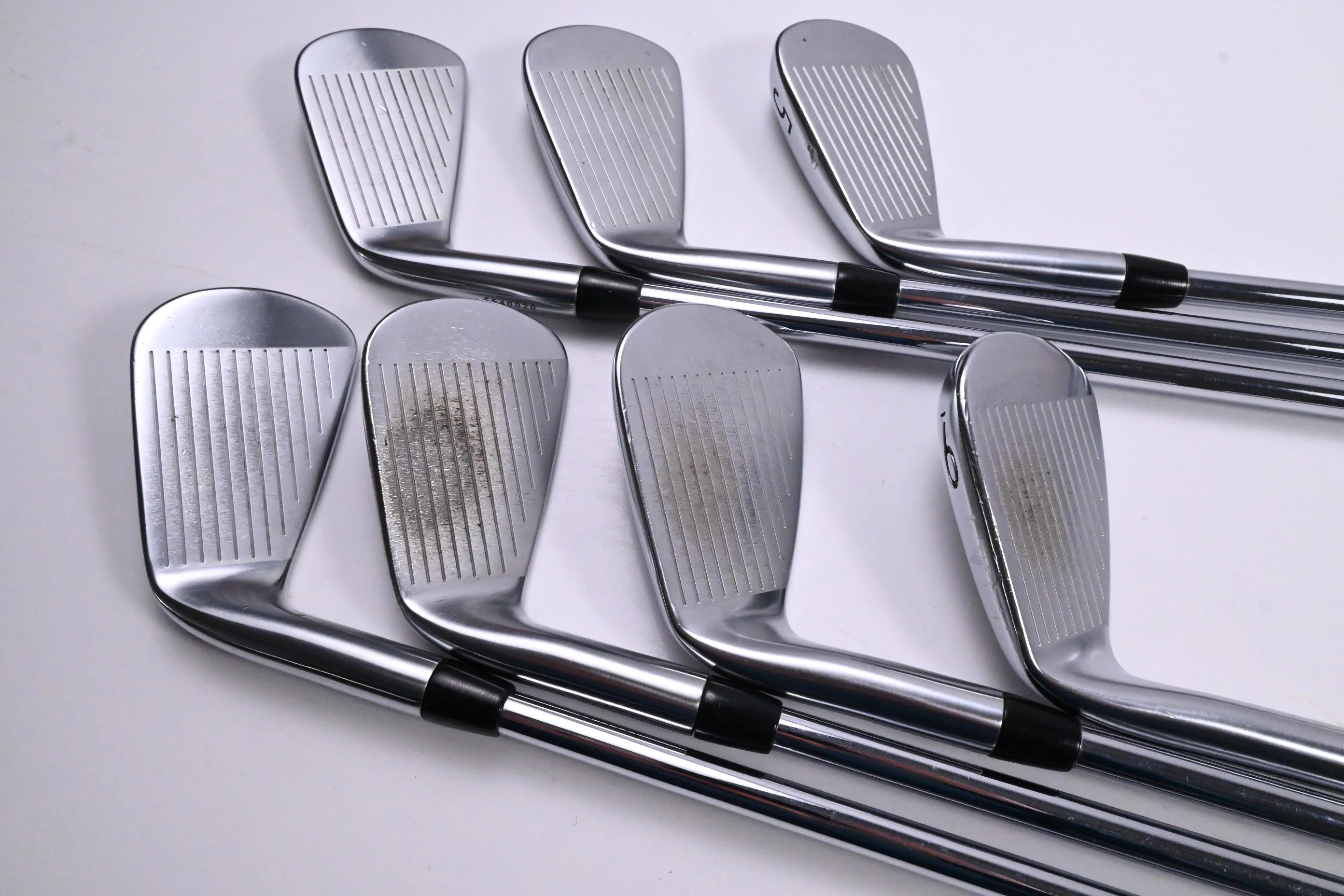 Titleist MB 620 Irons / 3-9i / Stiff Flex AMT Black S300 Shafts - Image 3