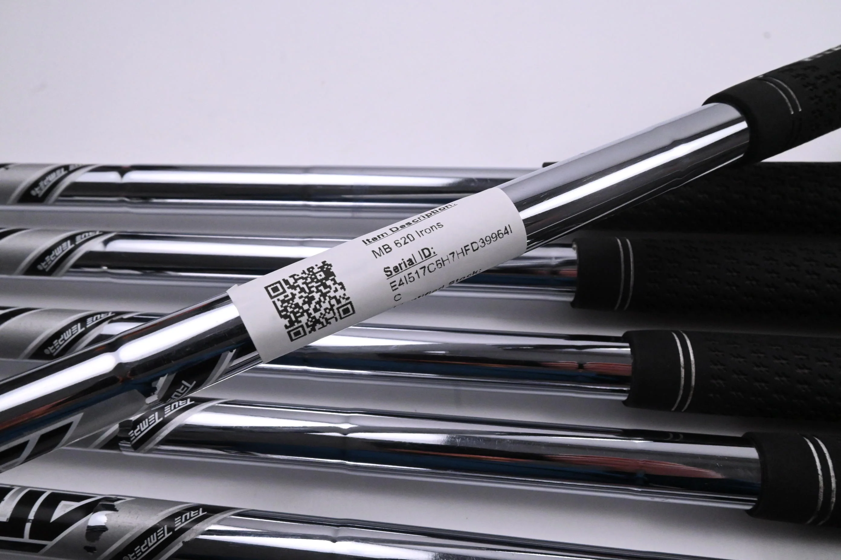 Titleist MB 620 Irons / 3-9i / Stiff Flex AMT Black S300 Shafts - Image 6