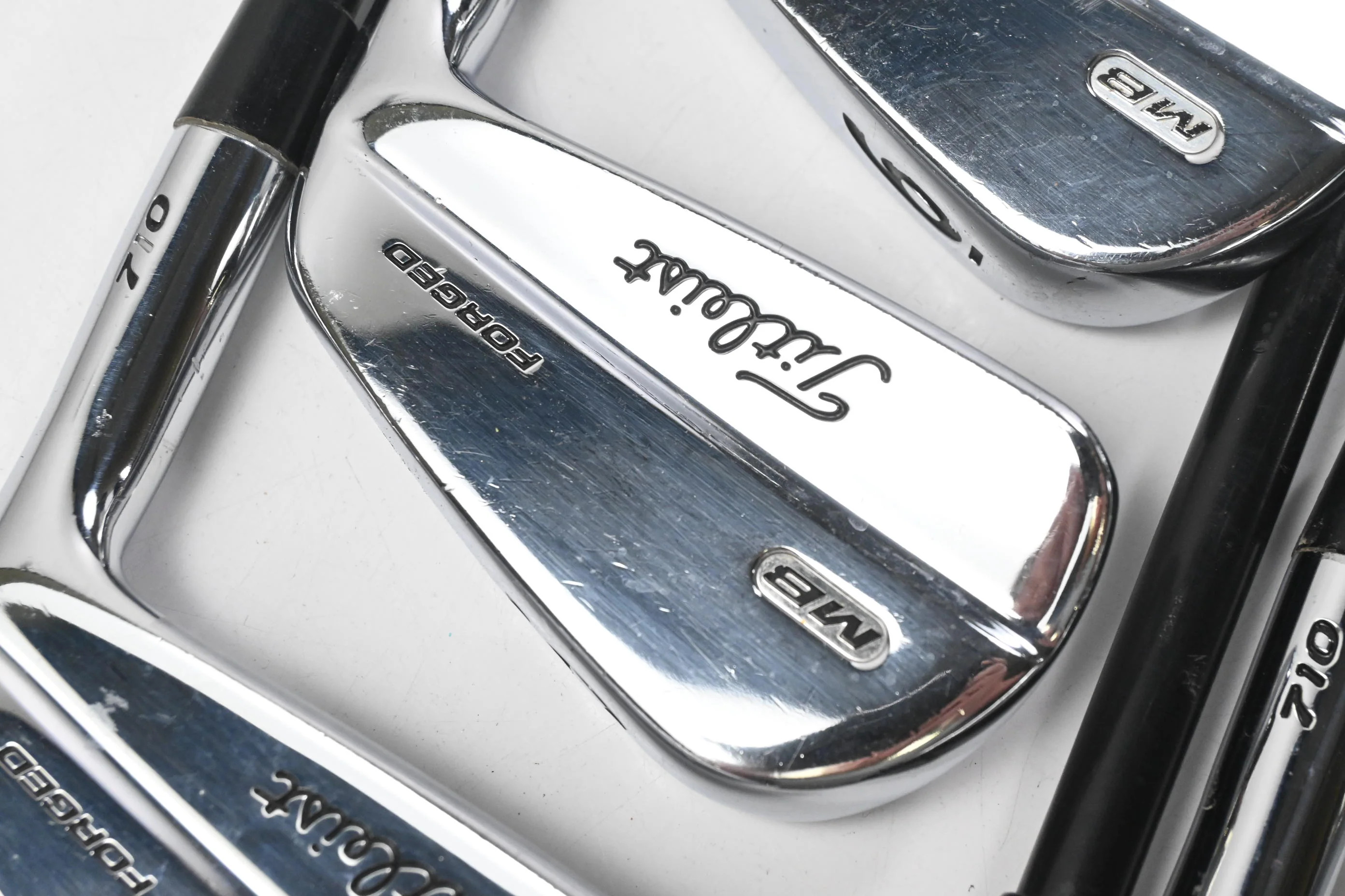Titleist MB 710 Irons / 4-PW / Stiff Flex Project X LZ Black Steel Shafts