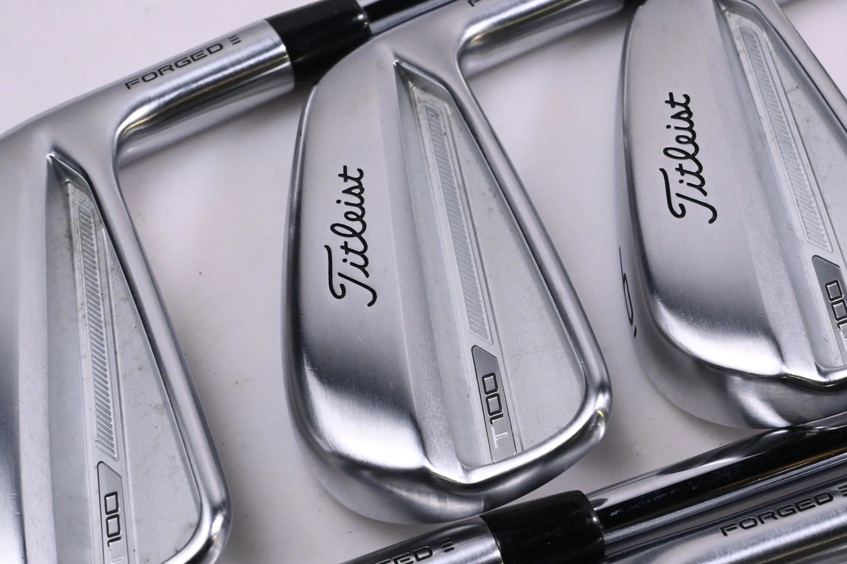 Titleist T100 2023 Irons / 4-PW+50° / Stiff Flex Project X Shafts