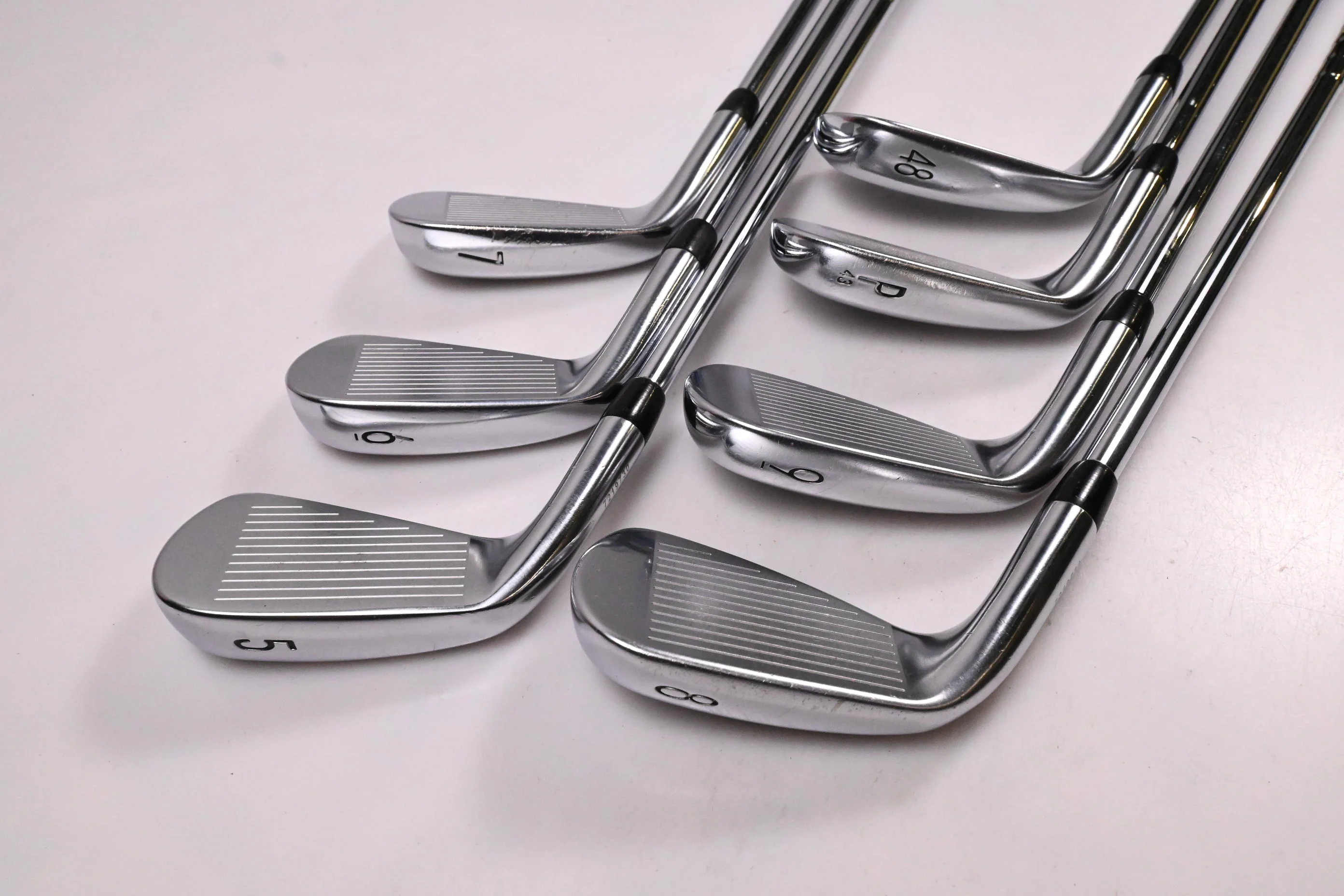 Titleist T200 2019 Irons / 5-PW+48° / Stiff Flex AMT Black S300 Shafts - Image 4