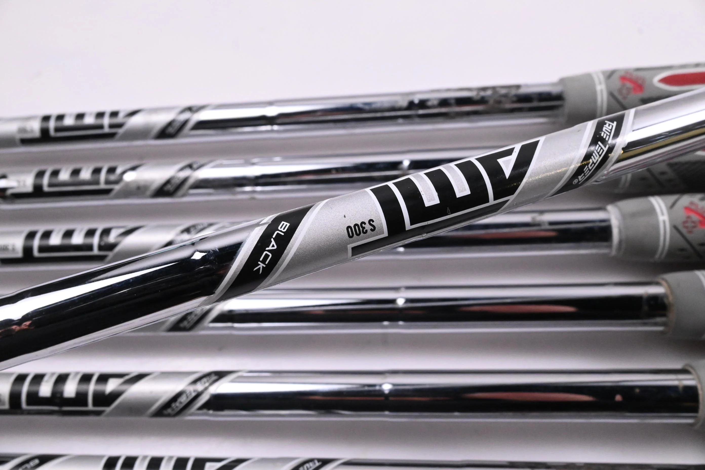 Titleist T200 2019 Irons / 5-PW+48° / Stiff Flex AMT Black S300 Shafts - Image 5