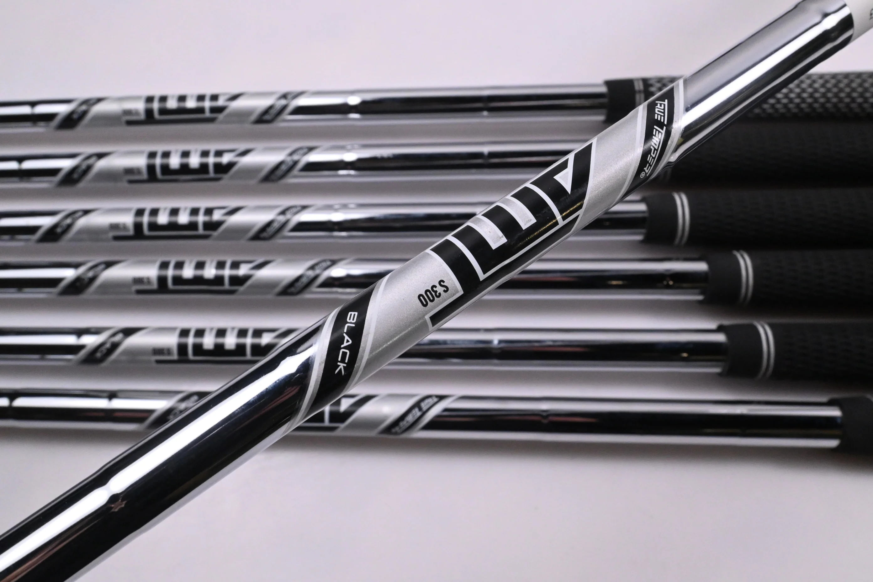Titleist T200 2021 Irons / 5-PW+48° / Stiff Flex AMT Black S300 Shafts - Image 5