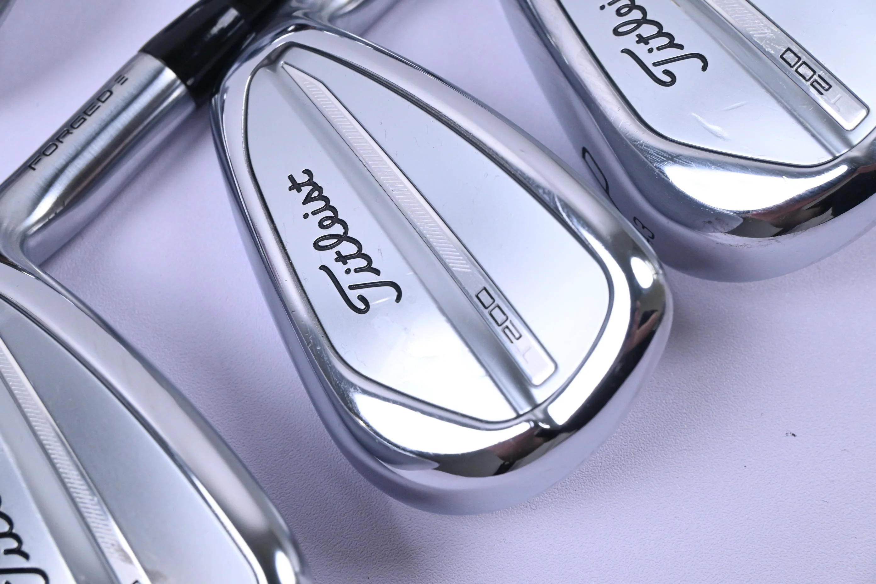 Titleist T200 2023 Irons / 5-PW+GW / Stiff Flex Tensei AV White AM(2) Shafts