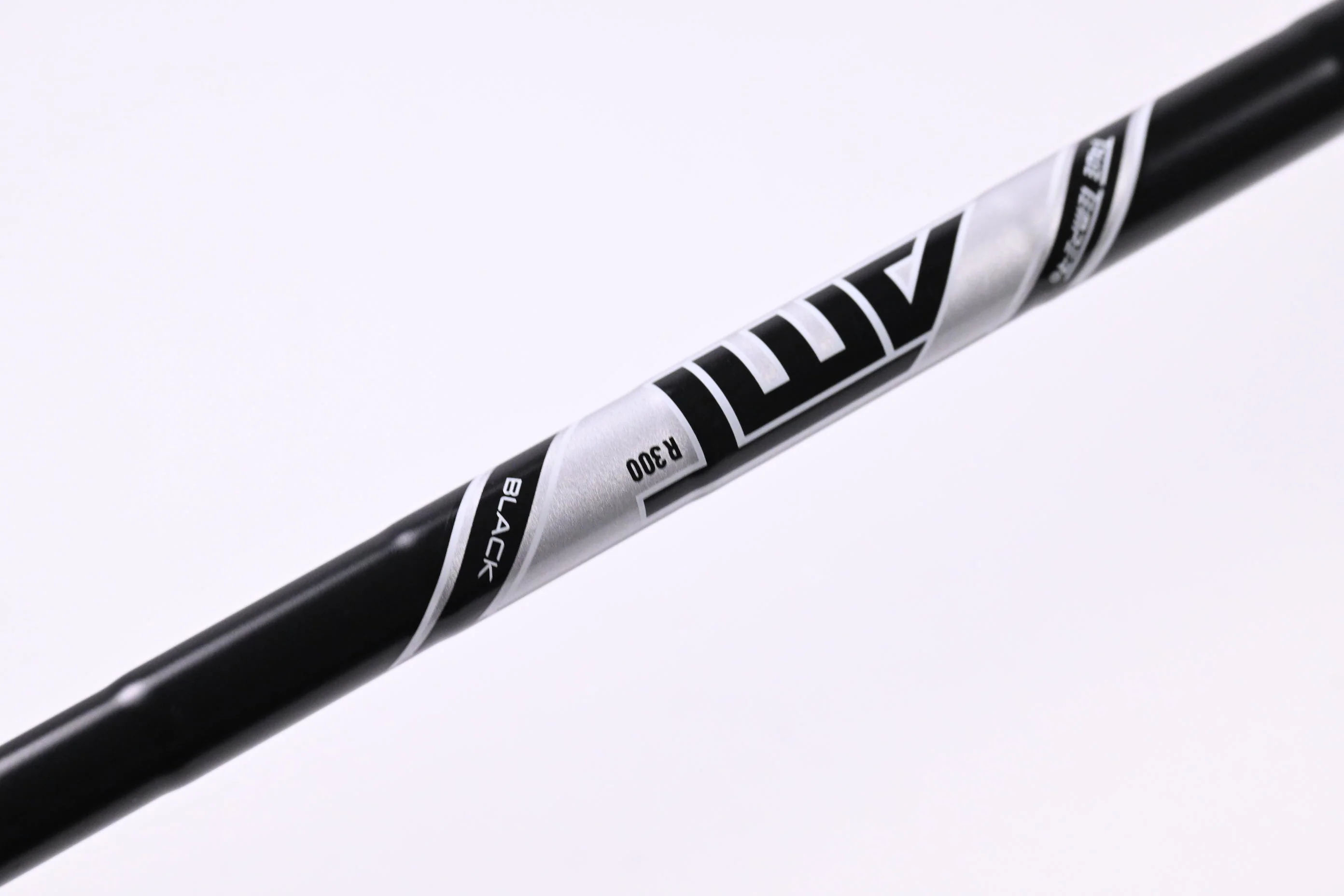 Titleist T200 Black Vapor #4 Iron / 21 Degree / Regular Flex AMT Black R300 - Image 4
