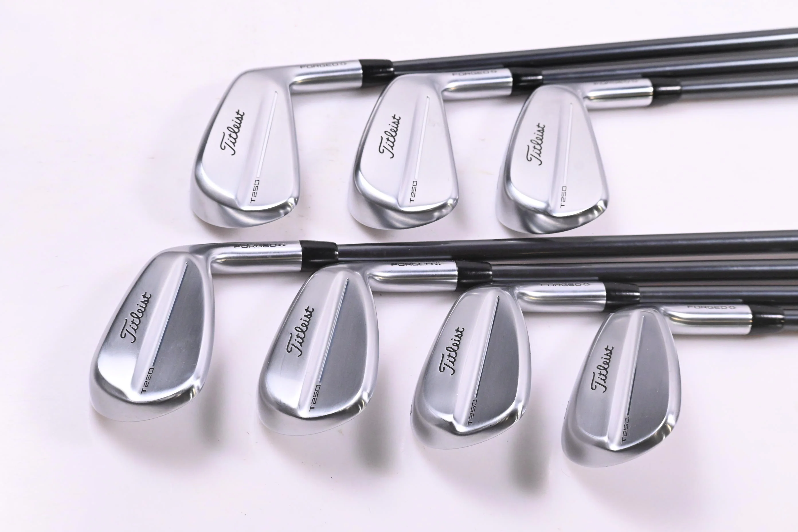 Titleist T250 2025 Irons / 5-PW+48° / Regular Flex MMT AMC Blue 85 Shafts - Image 2
