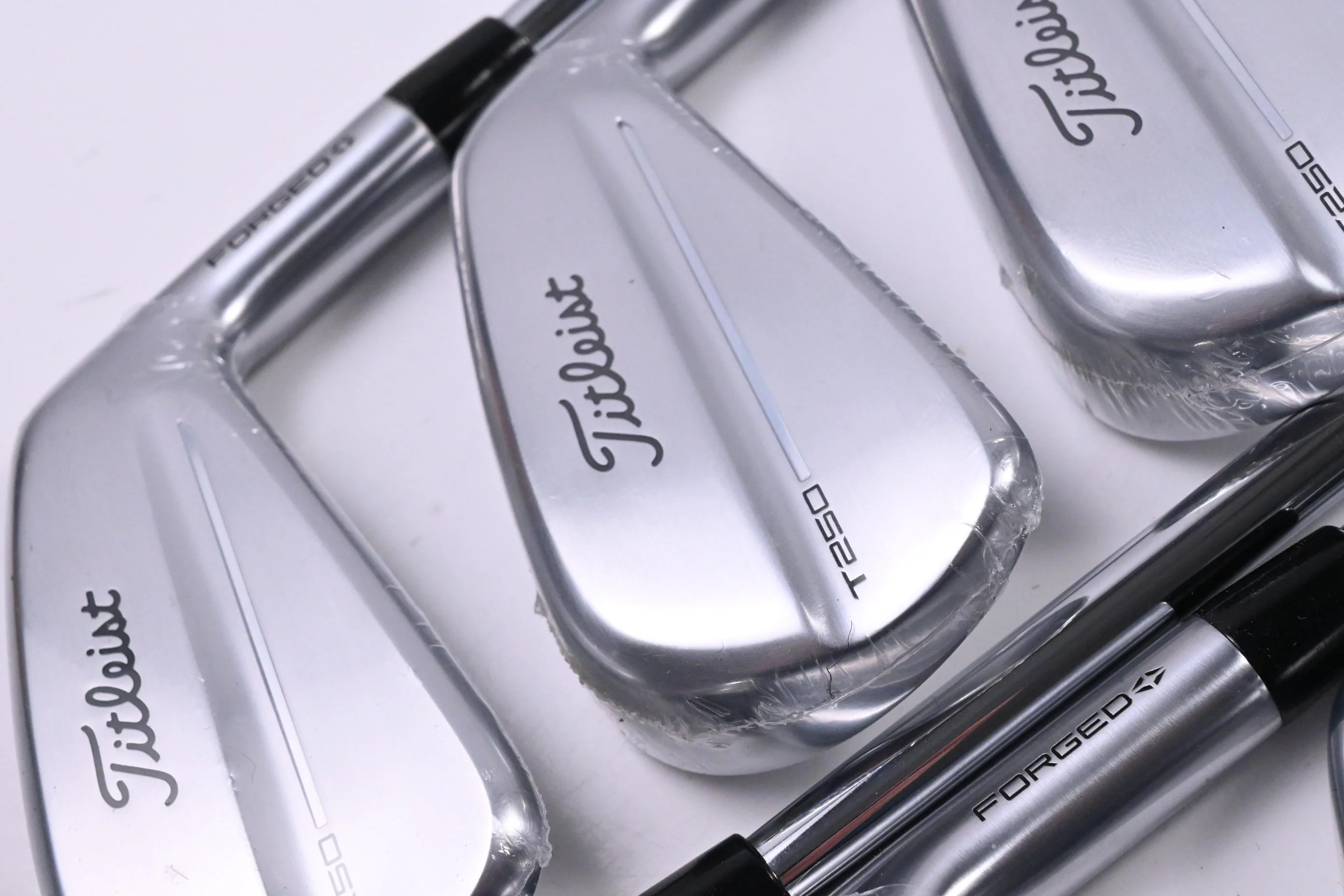 Titleist T250 2025 Irons / 5-PW+48° / Regular Flex AMT Black Shafts