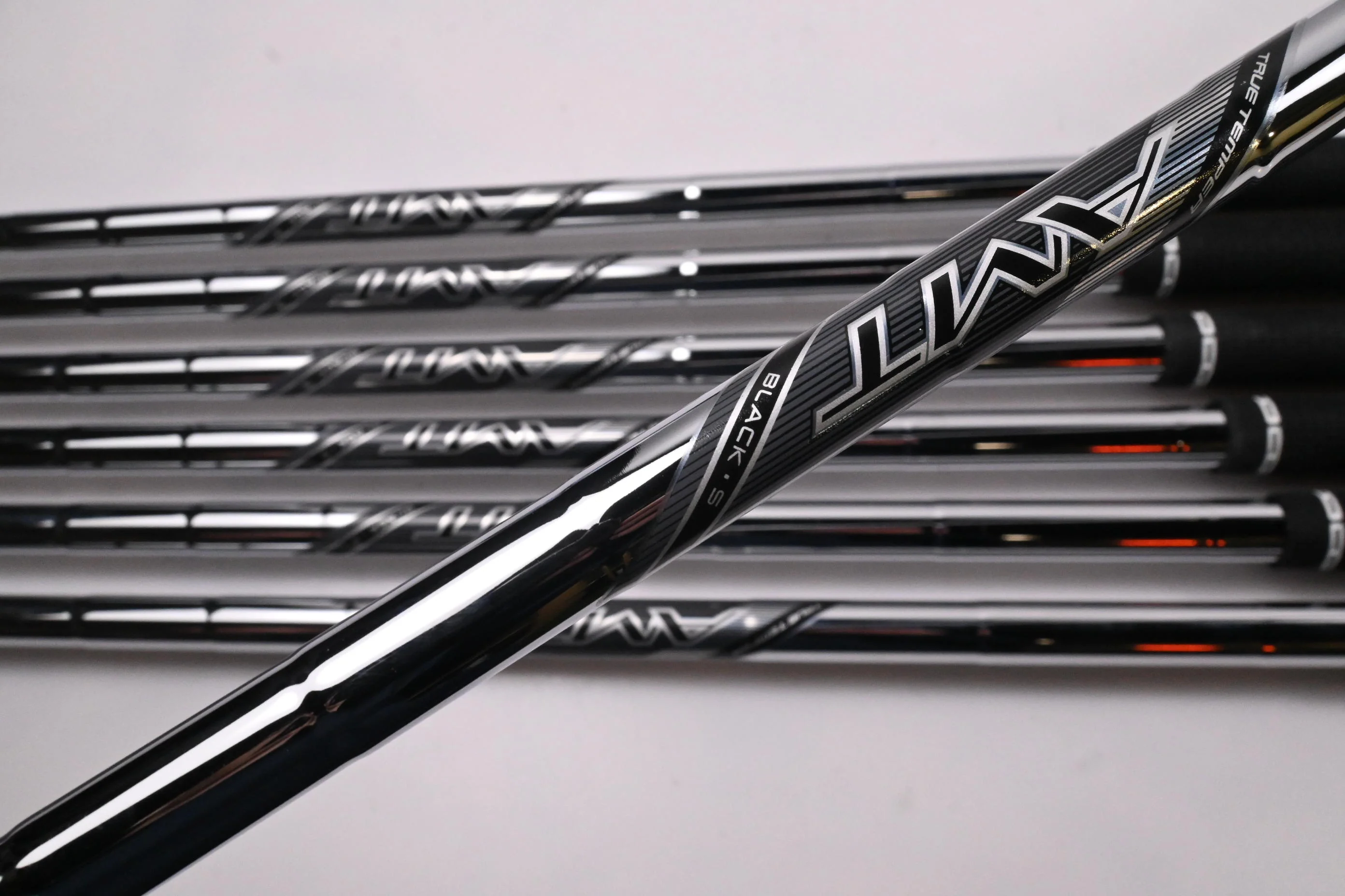 Titleist T250 2025 Irons / 5-PW+48° / Stiff Flex AMT Black Shafts - Image 5