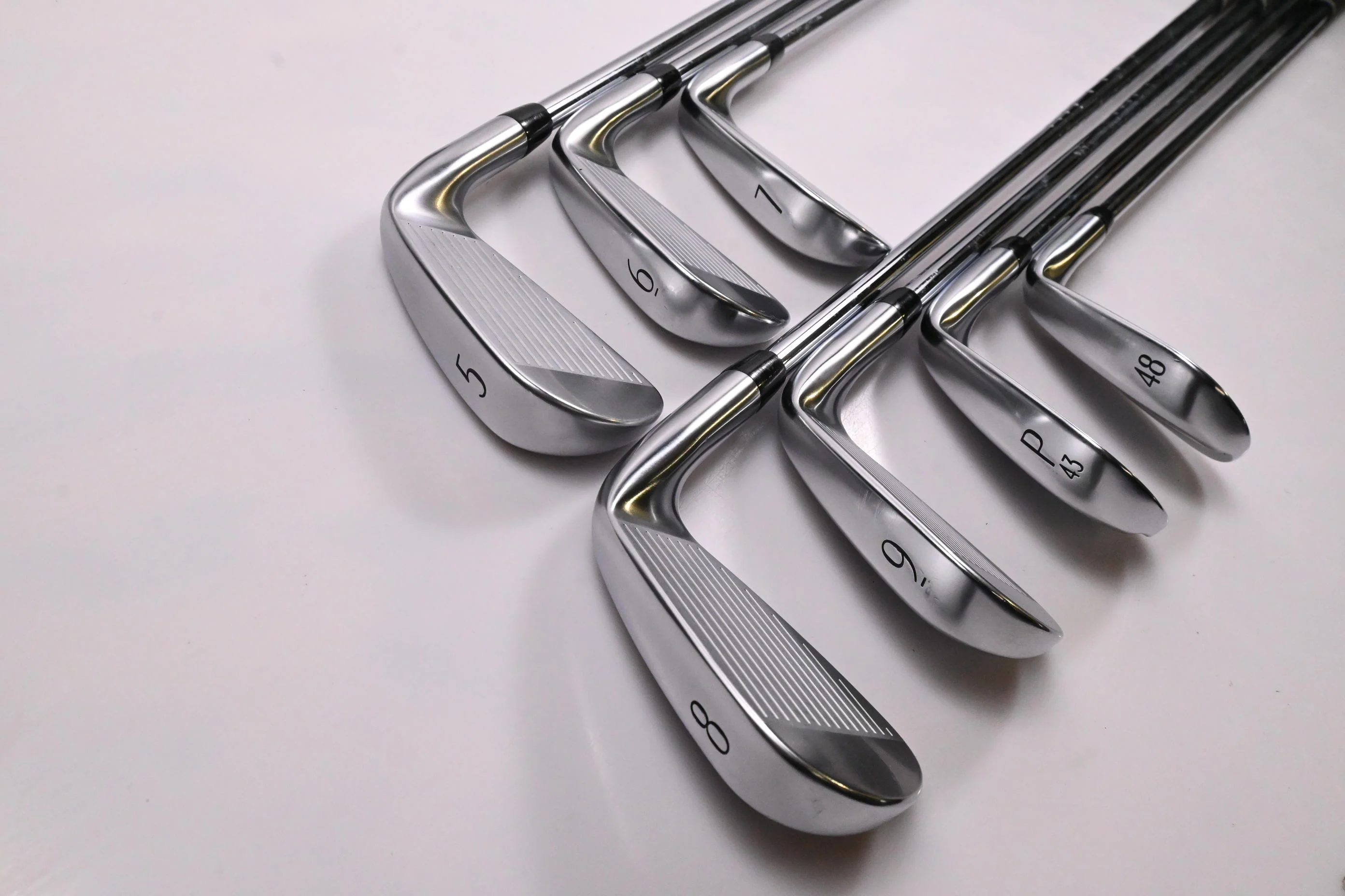 Left Hand Titleist T250 2025 Irons / 5-PW+48° / Regular Flex AMT Black Shafts - Image 4