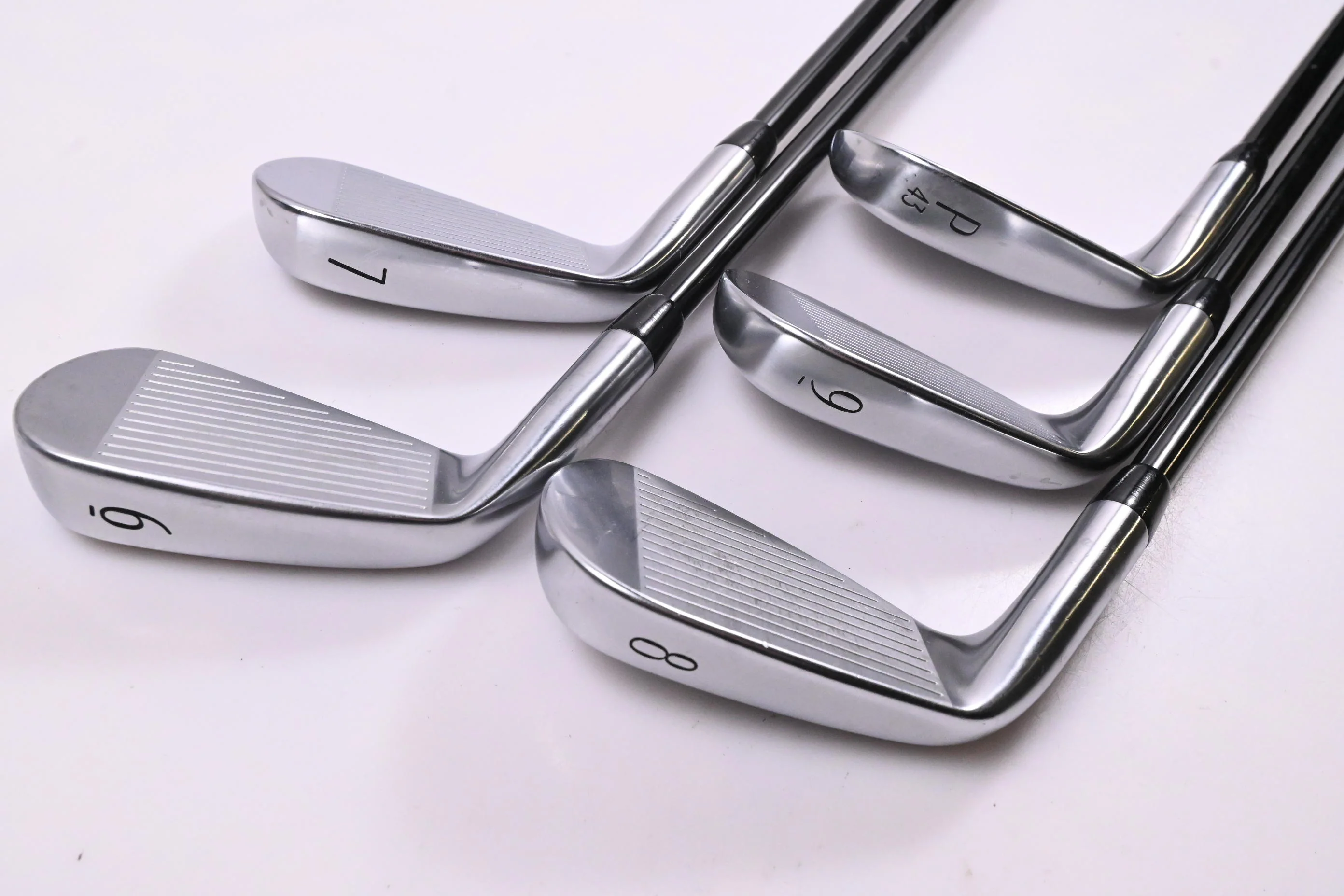 Titleist T250 2025 Irons / 6-PW / Regular Flex Tensei AV Red AM(2) Shafts - Image 4