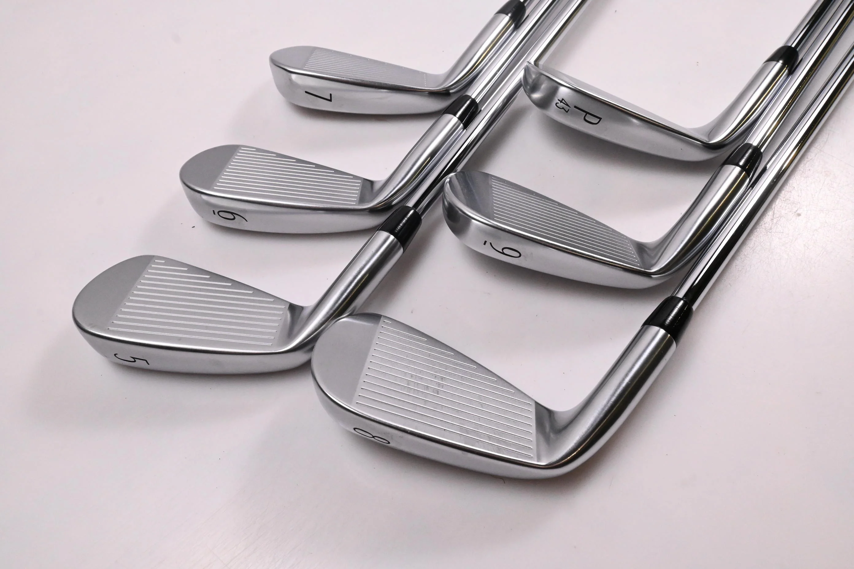 Titleist T250 2025 Irons / 5-PW / Regular Flex AMT Red Shafts - Image 4