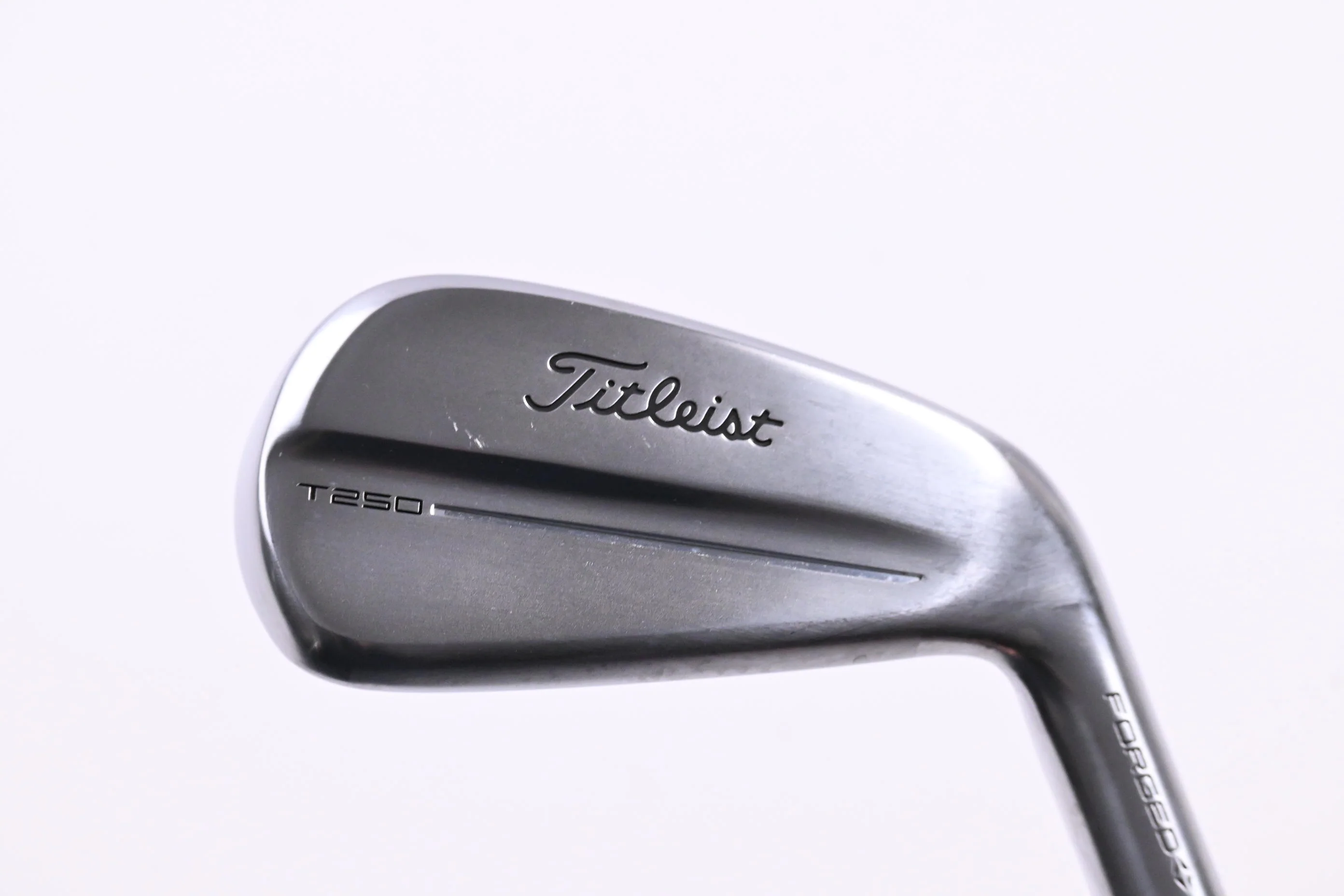 Titleist T250 2025 #5 Iron / 24 Degree / Regular Flex Project X LZ Shaft