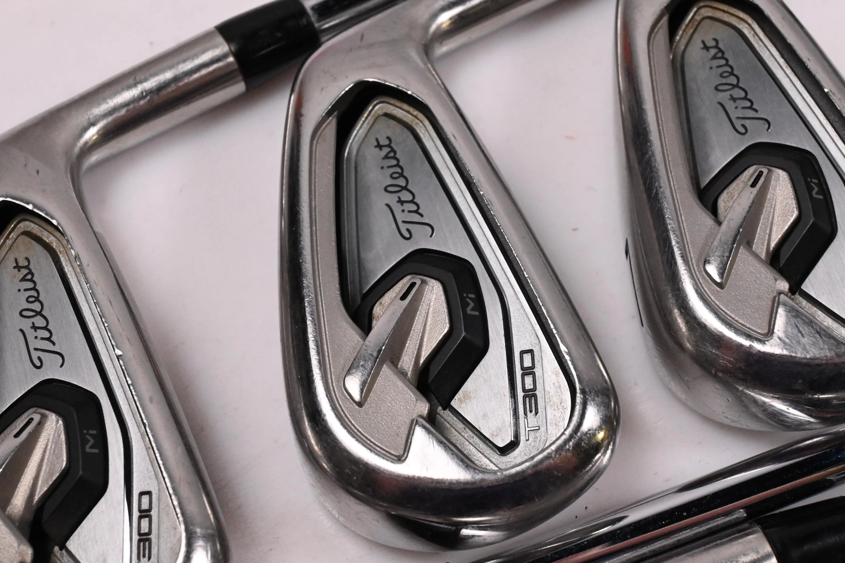 Titleist T300 2019 Irons / 5-PW+48° / Stiff Flex AMT Black S300 Shafts