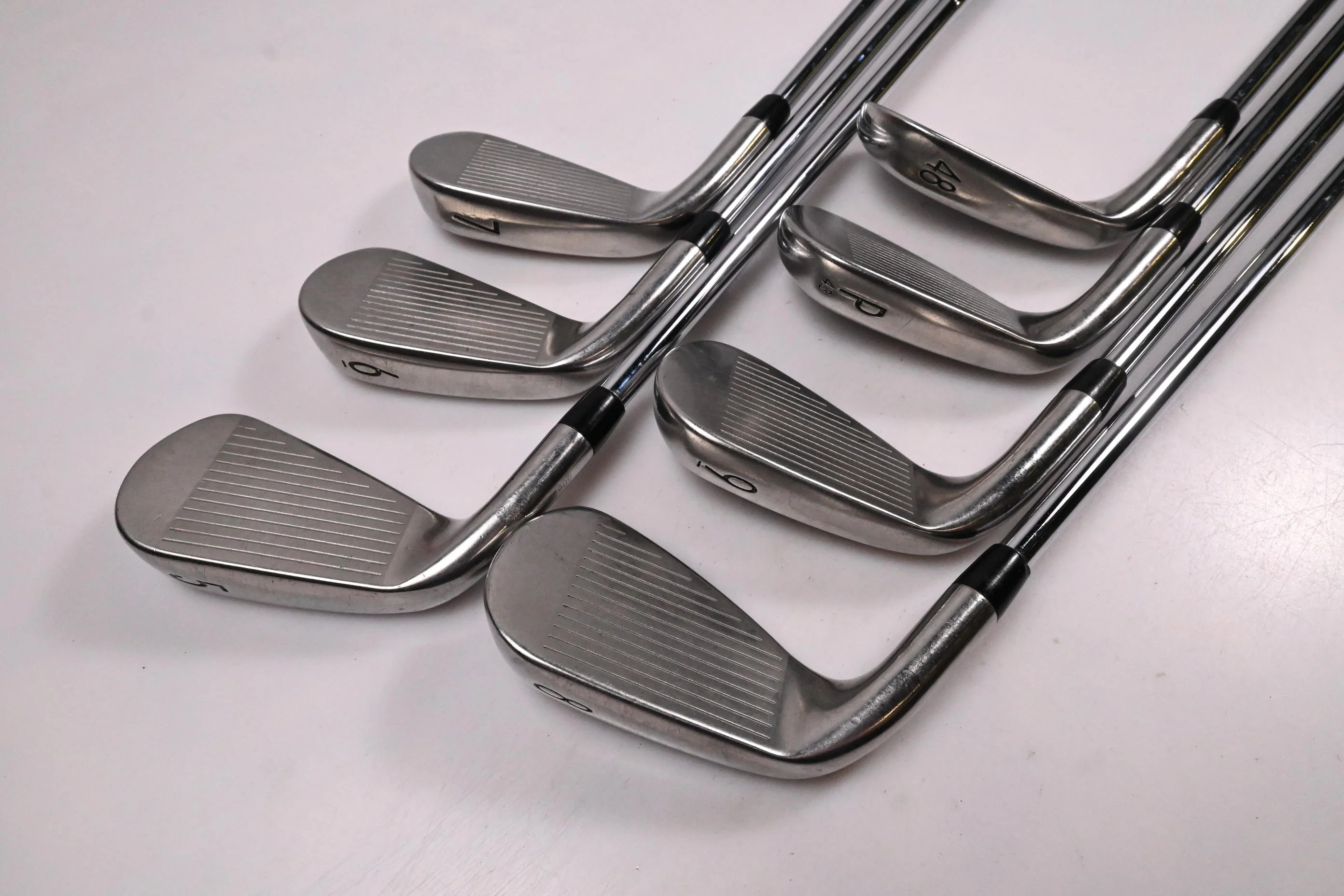 Titleist T300 2019 Irons / 5-PW+48° / Stiff Flex AMT Black S300 Shafts - Image 4