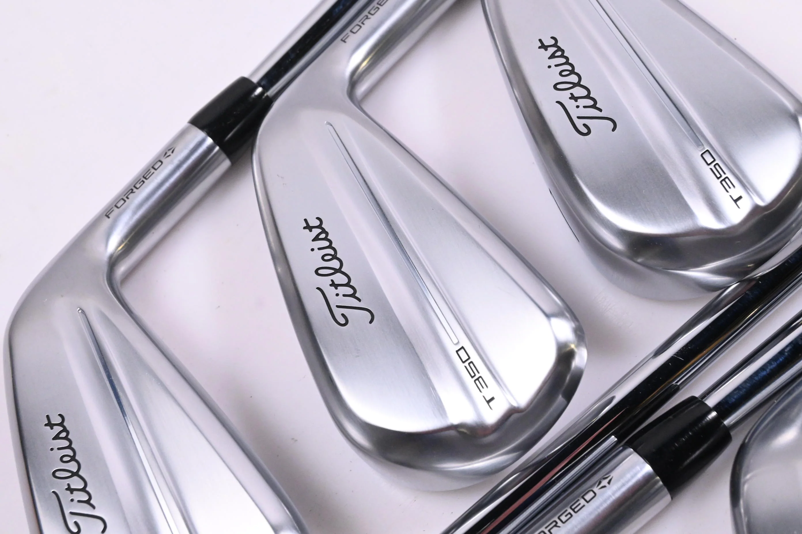 Titleist T350 2025 Irons / 5-PW+48° / Regular Flex AMT Red Shafts