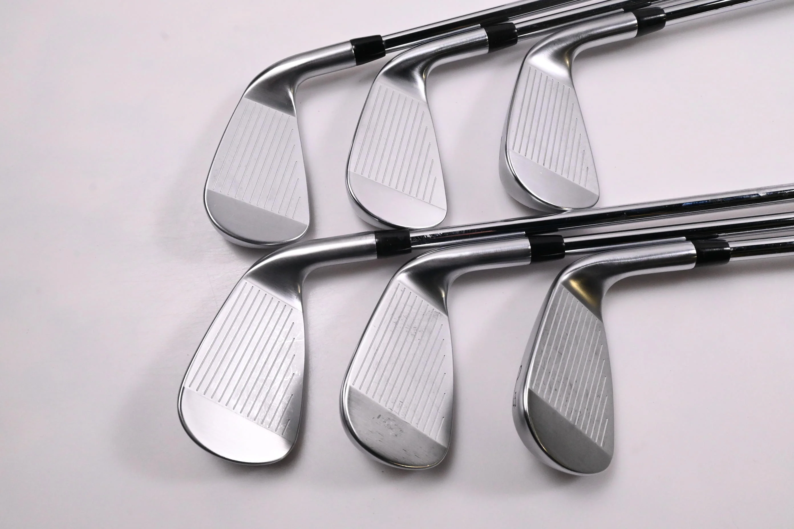 Left Hand Titleist T350 2025 Irons / 5-PW / Regular Flex AMT Red Shafts - Image 3