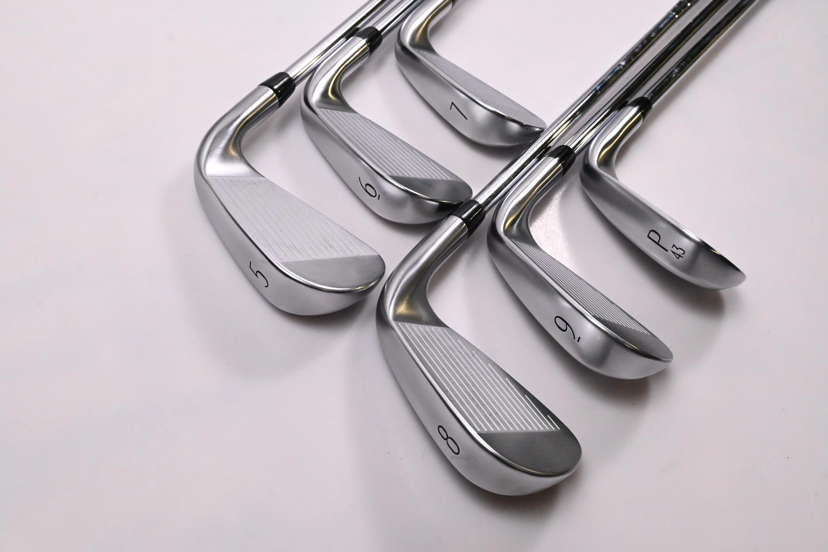 Left Hand Titleist T350 2025 Irons / 5-PW / Regular Flex AMT Red Shafts - Image 4