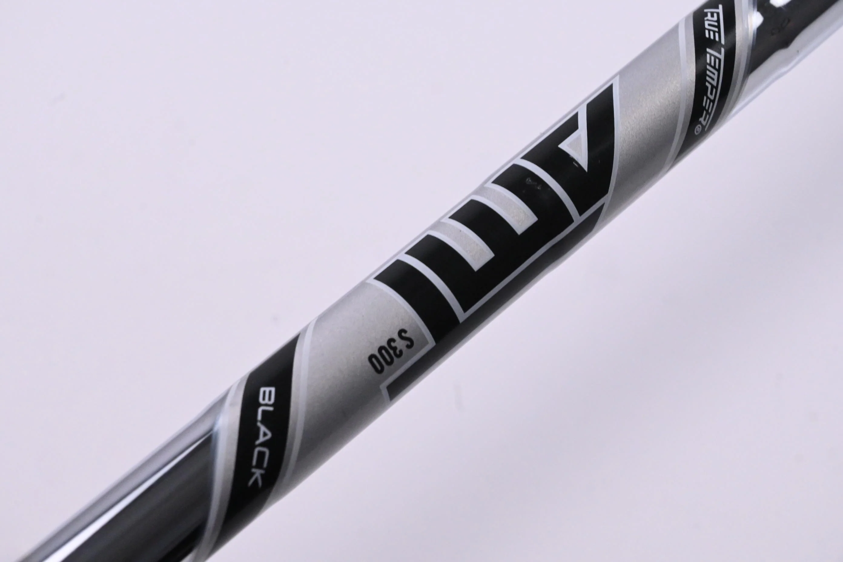 Titleist T350 #8 Iron / Stiff Flex AMT Black S300 Shaft - Image 4