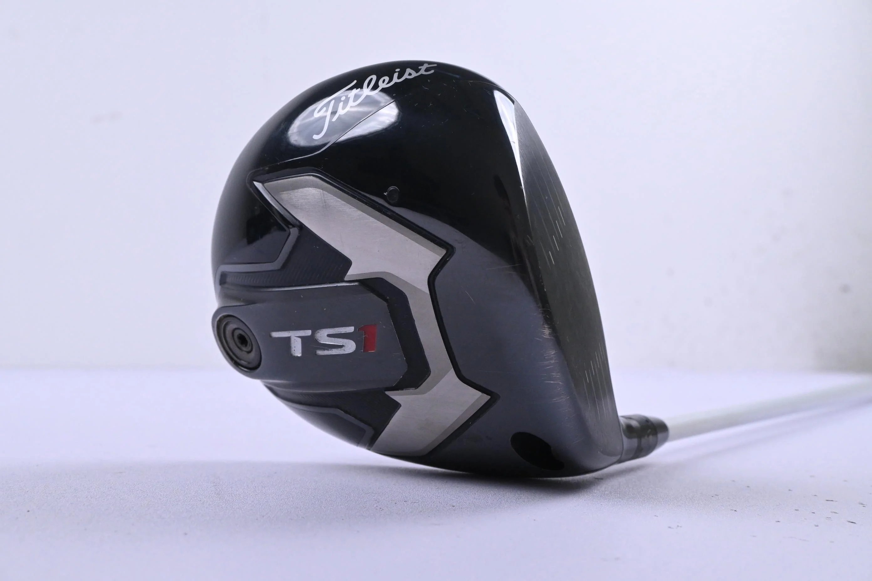 Titleist TS1 Driver / 10.5 Degree / Regular Flex Fujikura RIP Speeder 40 Shaft
