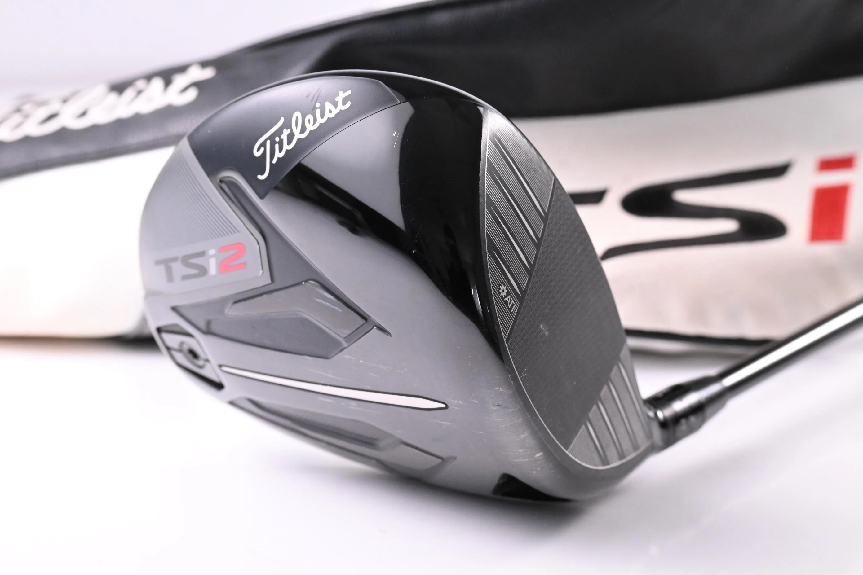 Titleist TSi2 Driver / 9 Degree / X-Flex Tensei AV RAW White 75 Shaft