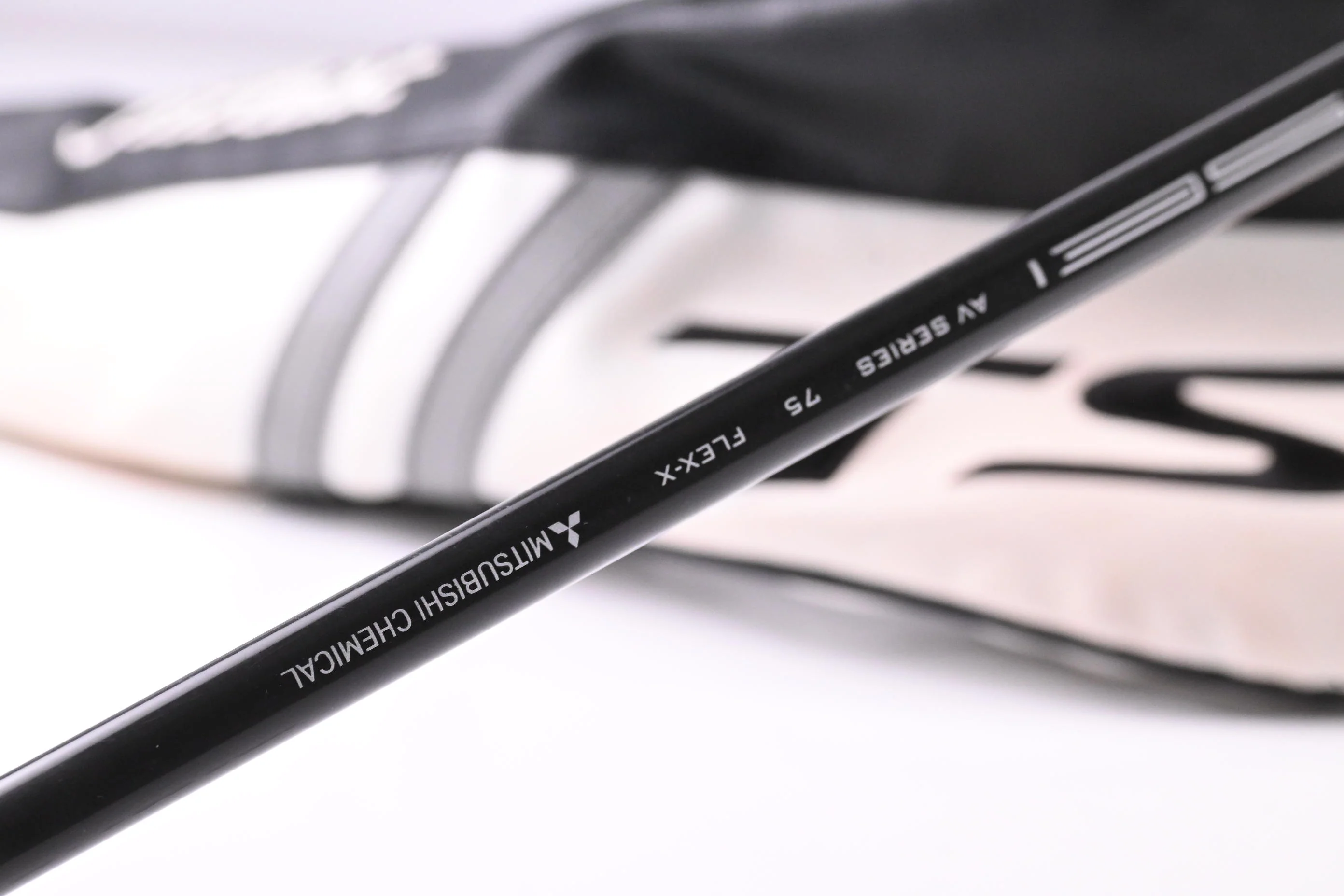 Titleist TSi2 Driver / 9 Degree / X-Flex Tensei AV RAW White 75 Shaft - Image 6