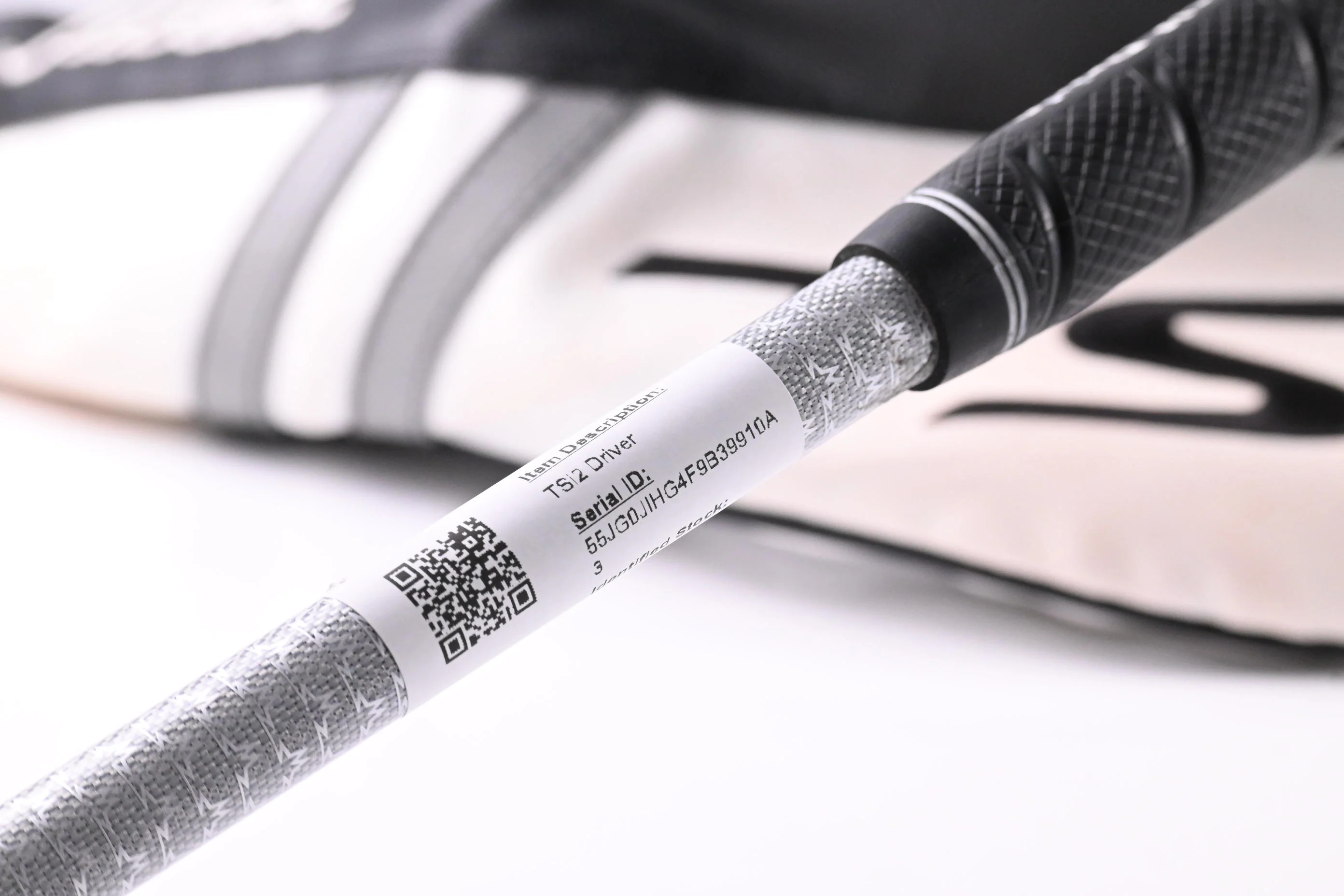 Titleist TSi2 Driver / 9 Degree / X-Flex Tensei AV RAW White 75 Shaft - Image 7
