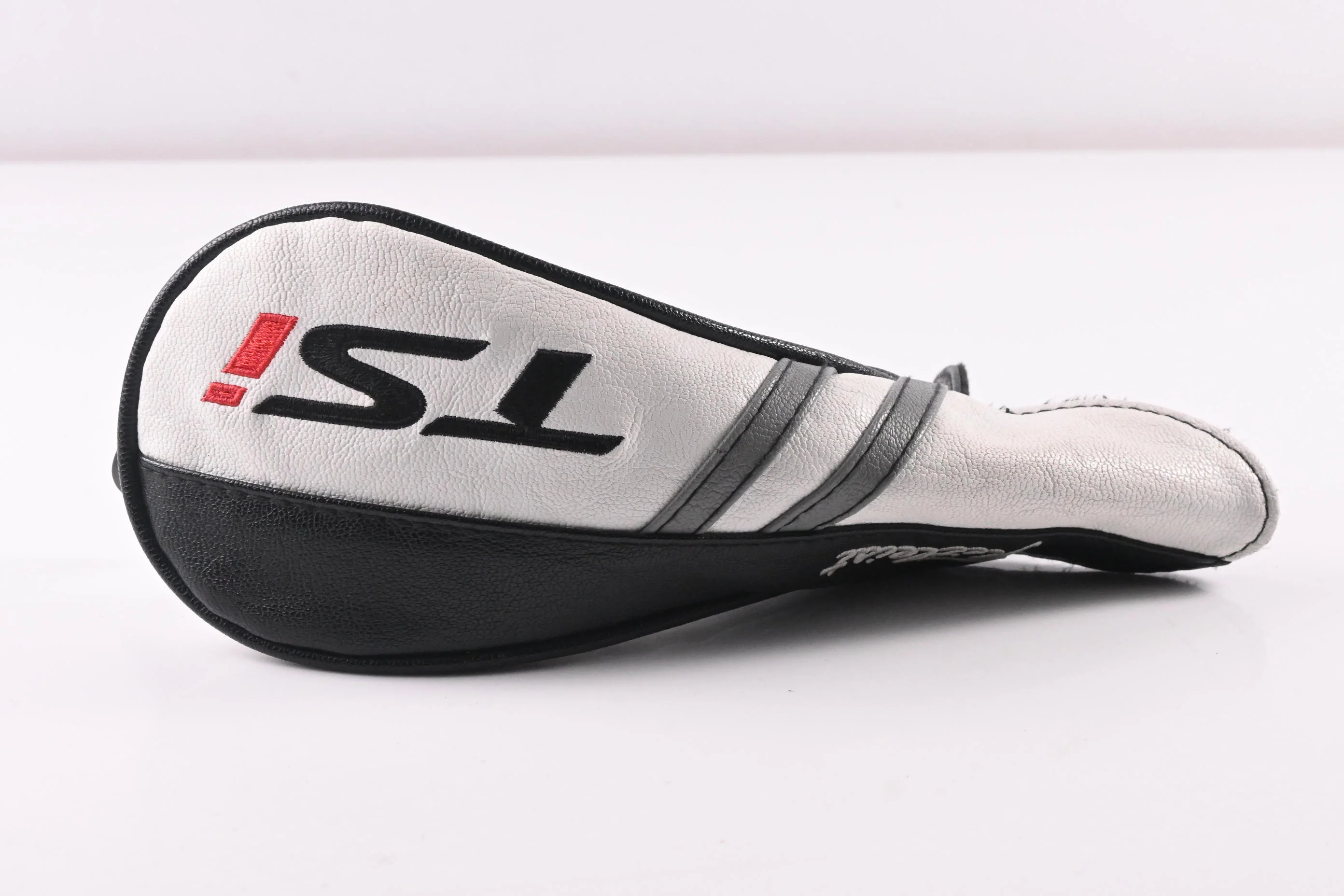 Titleist TSi2 #3 Hybrid / 18 Degree / X-Flex Graphite Design Tour AD DI-95 Shaft - Image 9