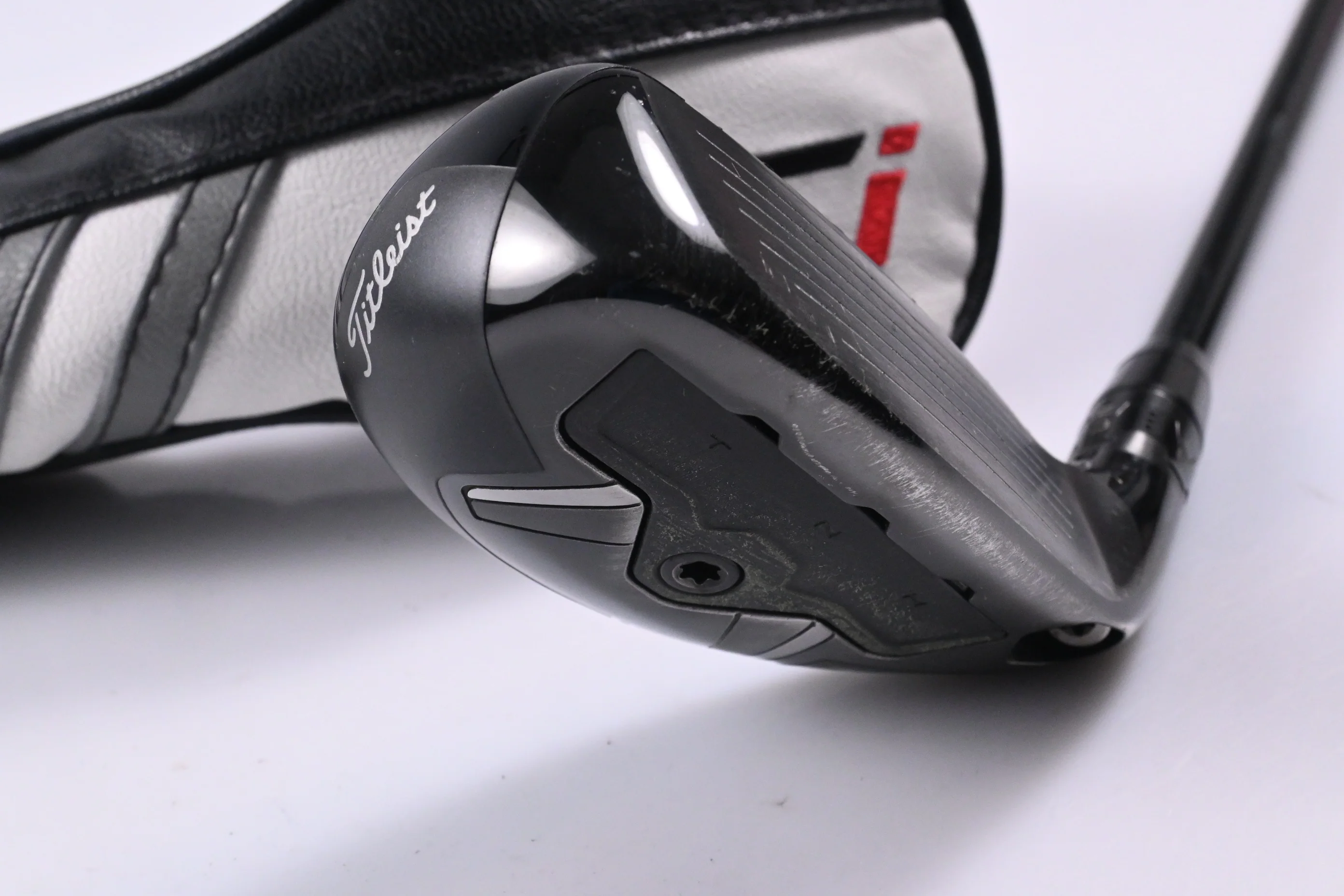 Titleist TSi3 #2 Hybrid / 18 Degree / X-Flex Tensei AV Raw White 90 Shaft