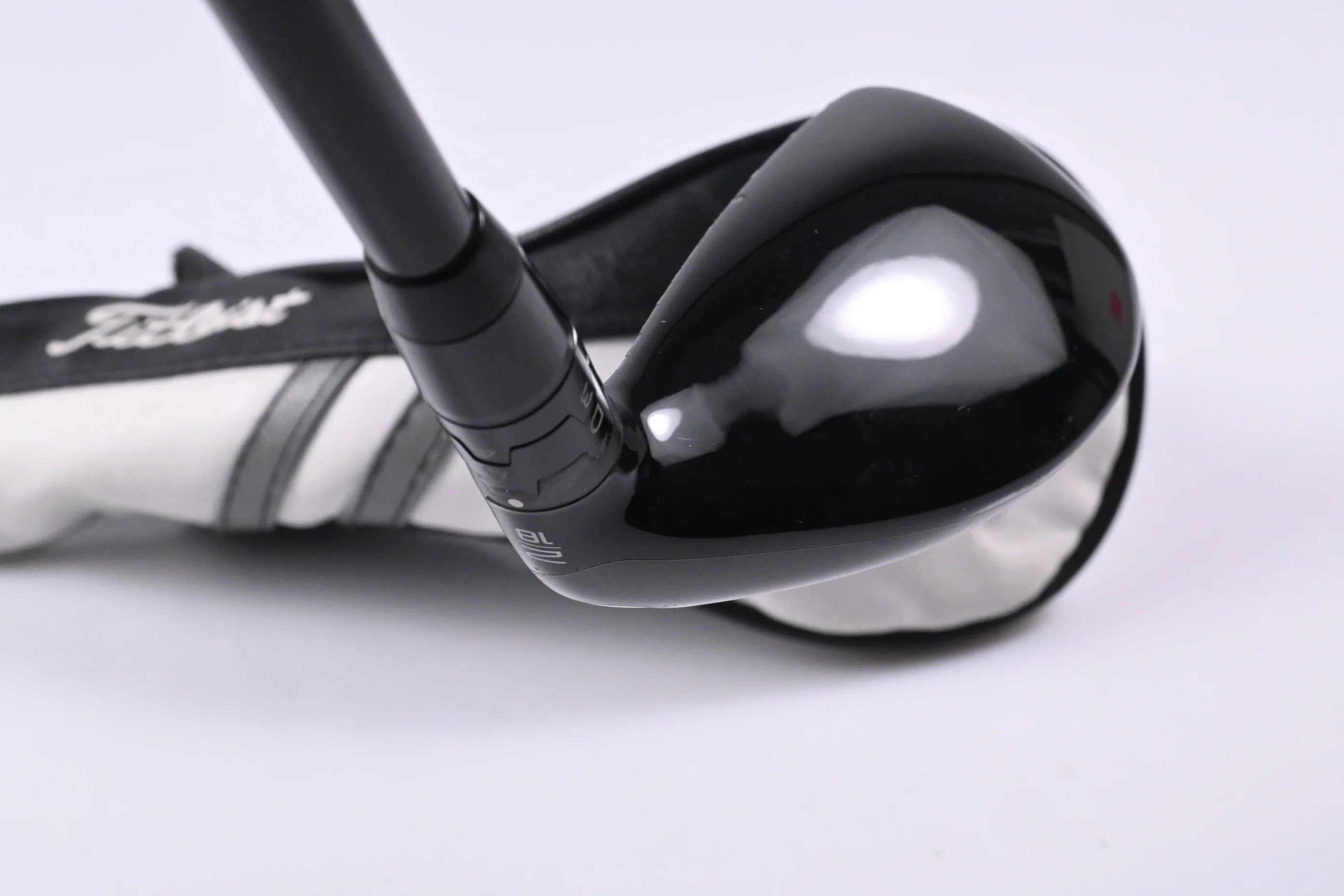 Titleist TSi3 #2 Hybrid / 18 Degree / X-Flex Tensei AV Raw White 90 Shaft - Image 5