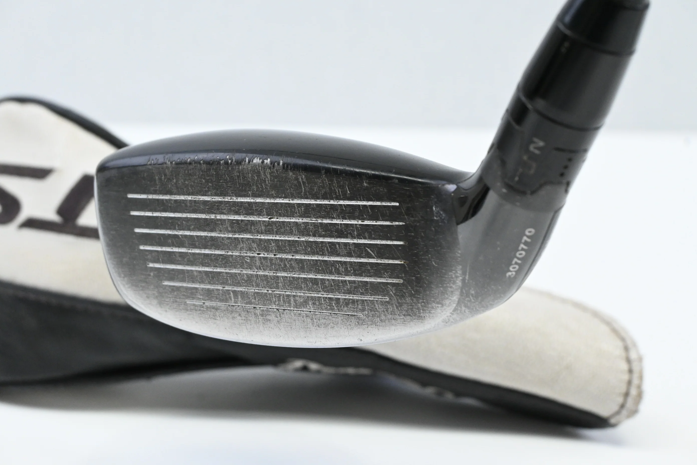 Titleist TSi3 #2 Hybrid / 18 Degree / Stiff Flex HZRDUS Smoke Black RDX 80 Shaft - Image 4